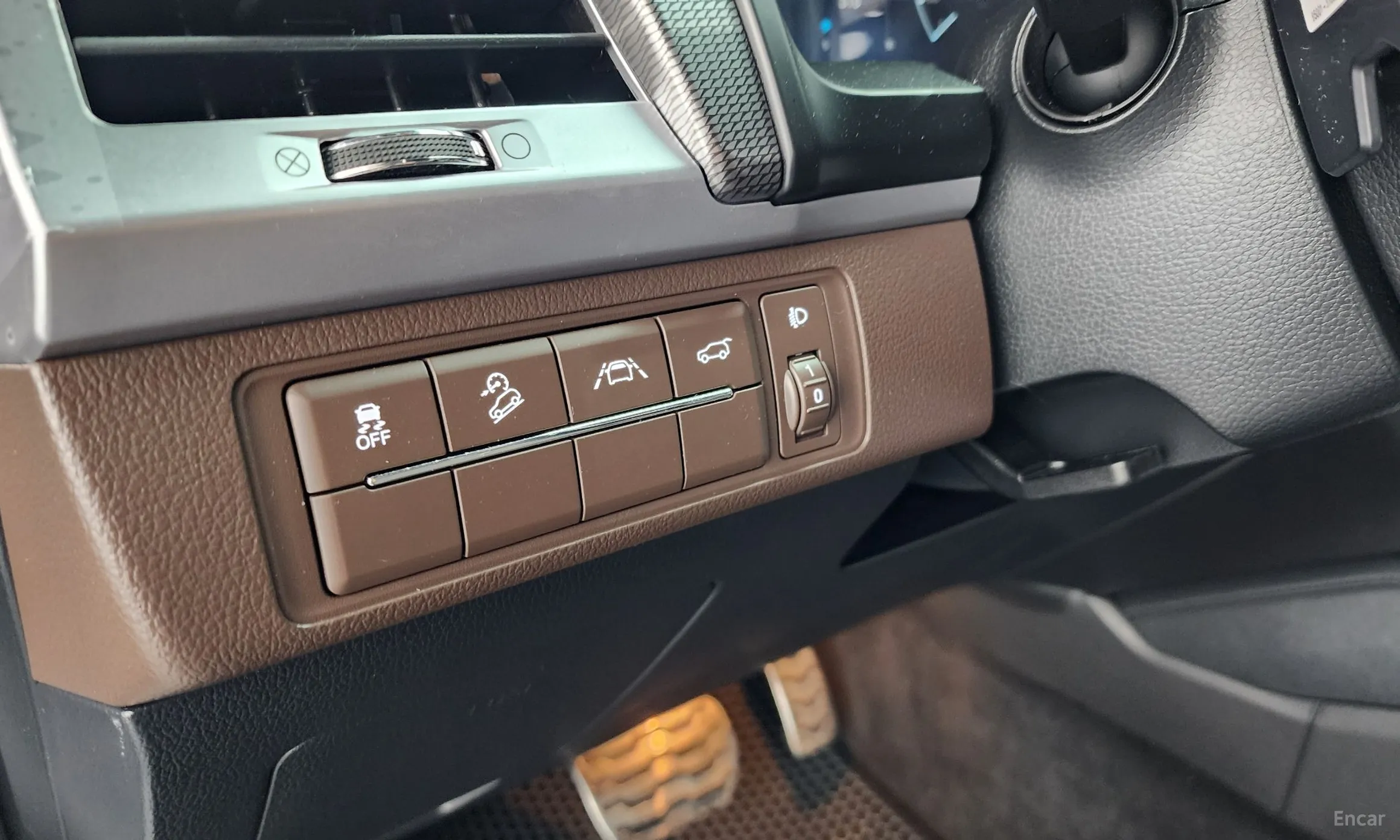 KG Mobility (SsangYong) Rexton превью 14