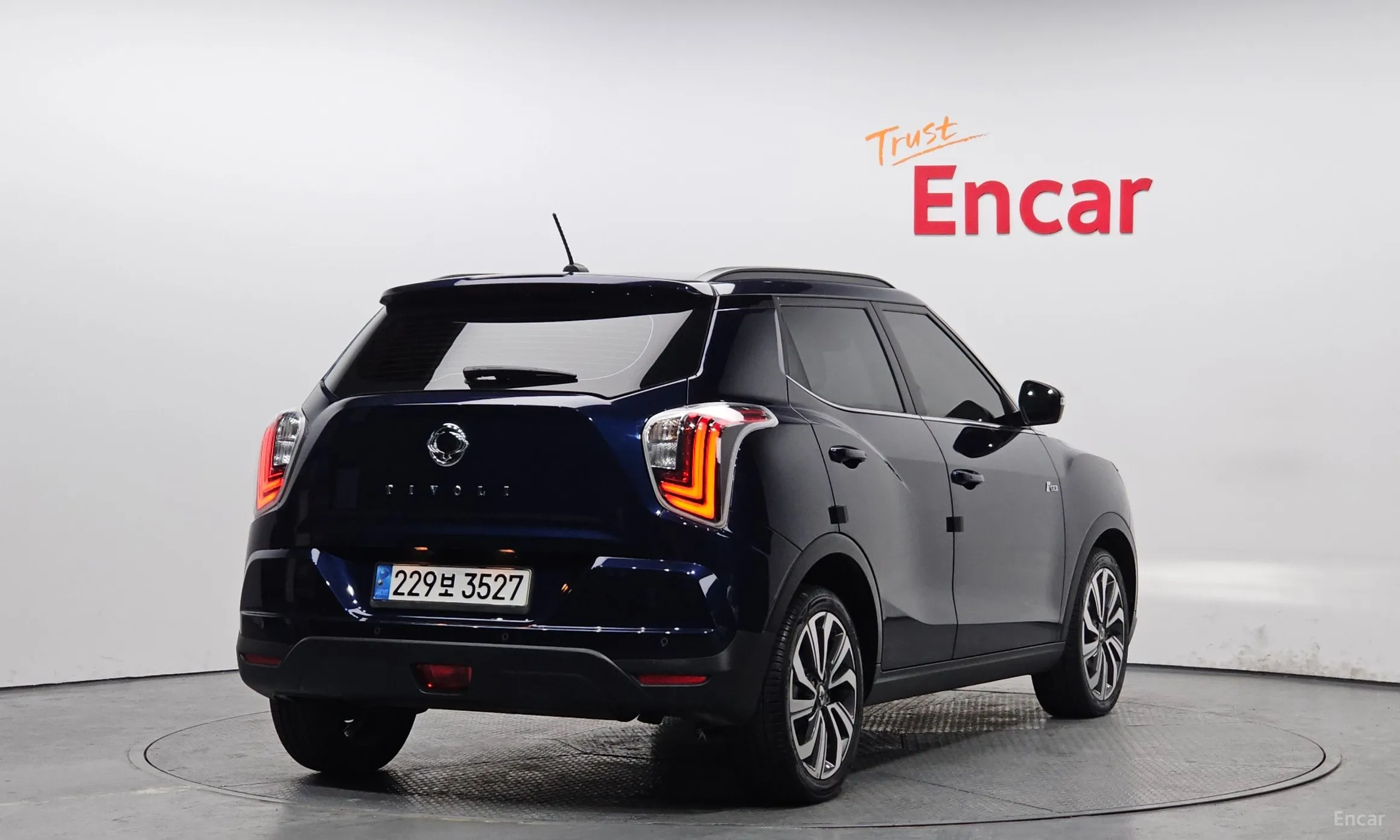 KG Mobility (SsangYong) Berry New Tivoli превью 2