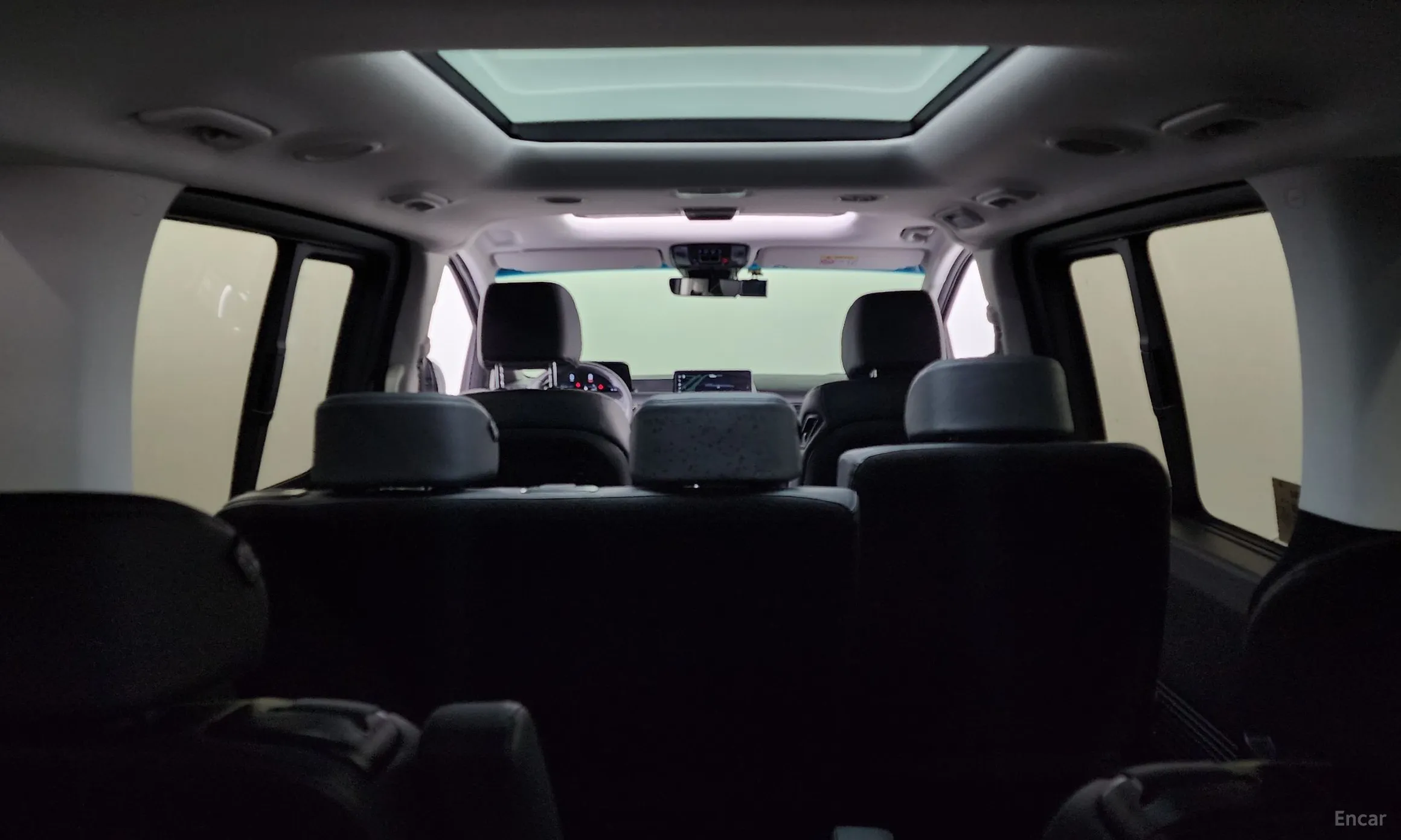 Hyundai Staria превью 19