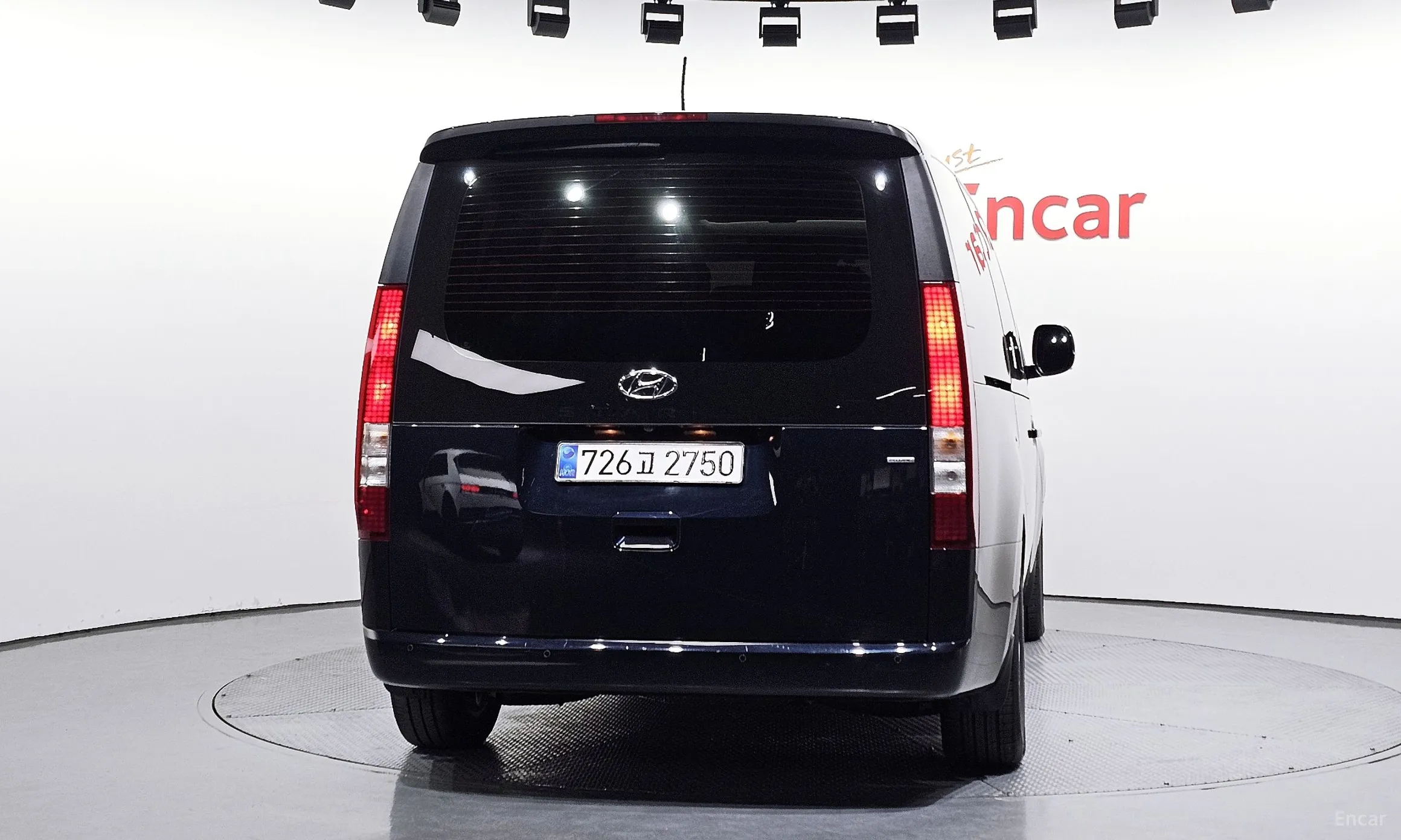 Hyundai Staria превью 4
