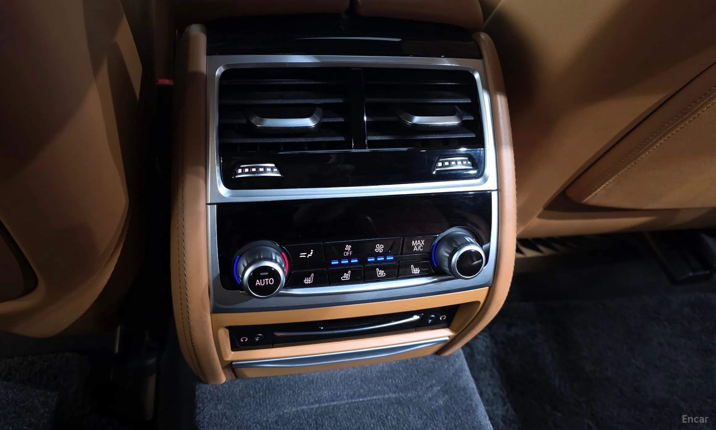 BMW 7 Series (G11) превью 19