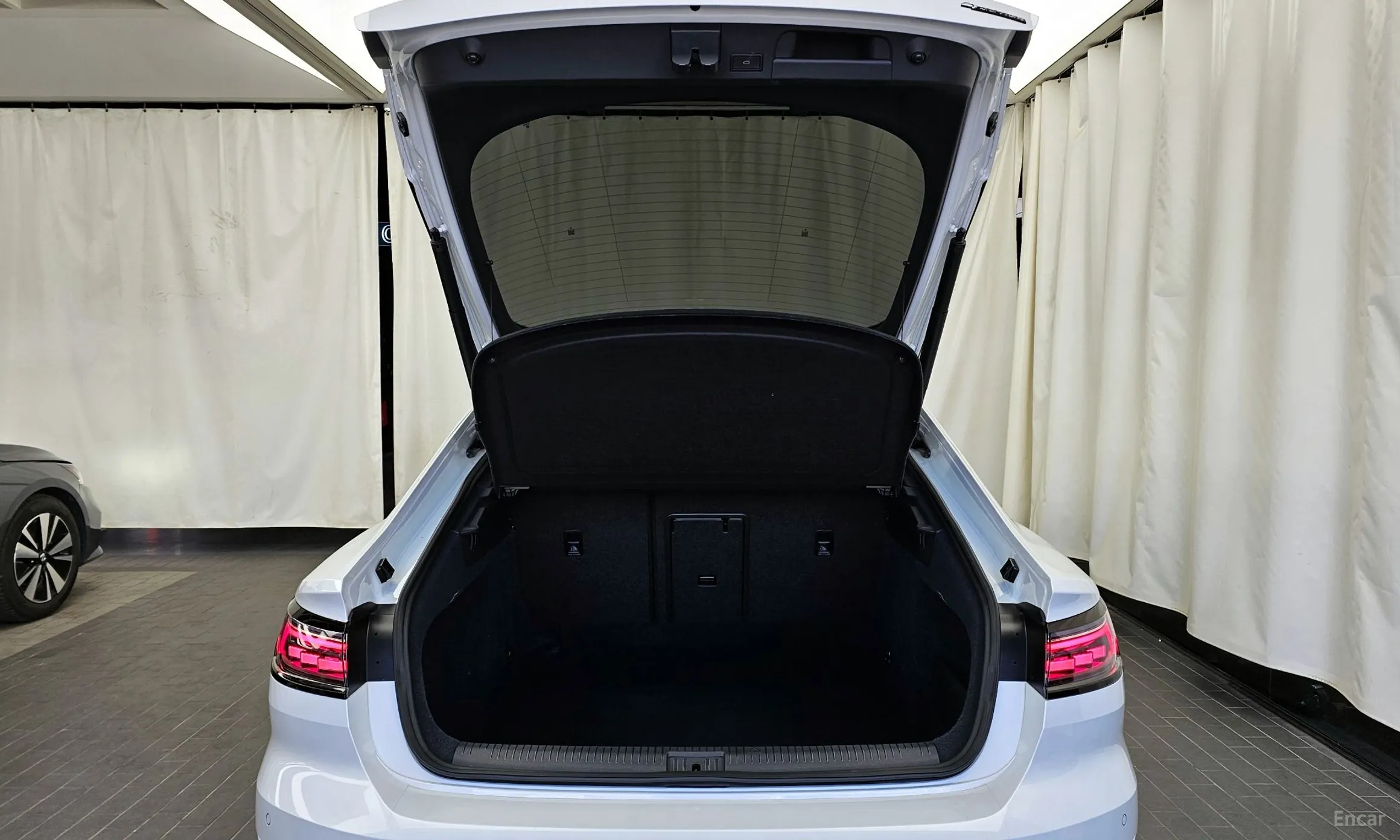 Volkswagen Ateon превью 20