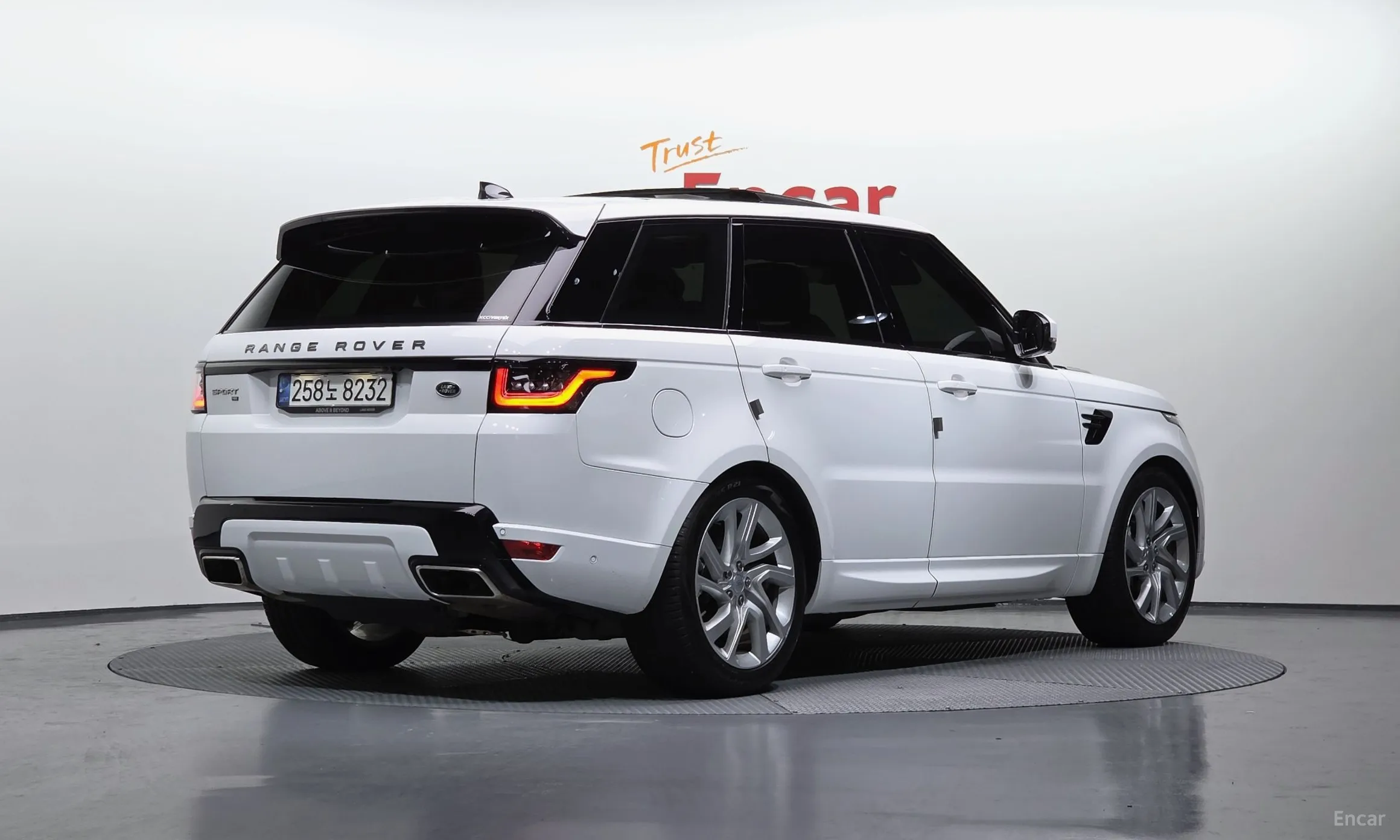 Land Rover Range Rover Sport 2nd Generation превью 2