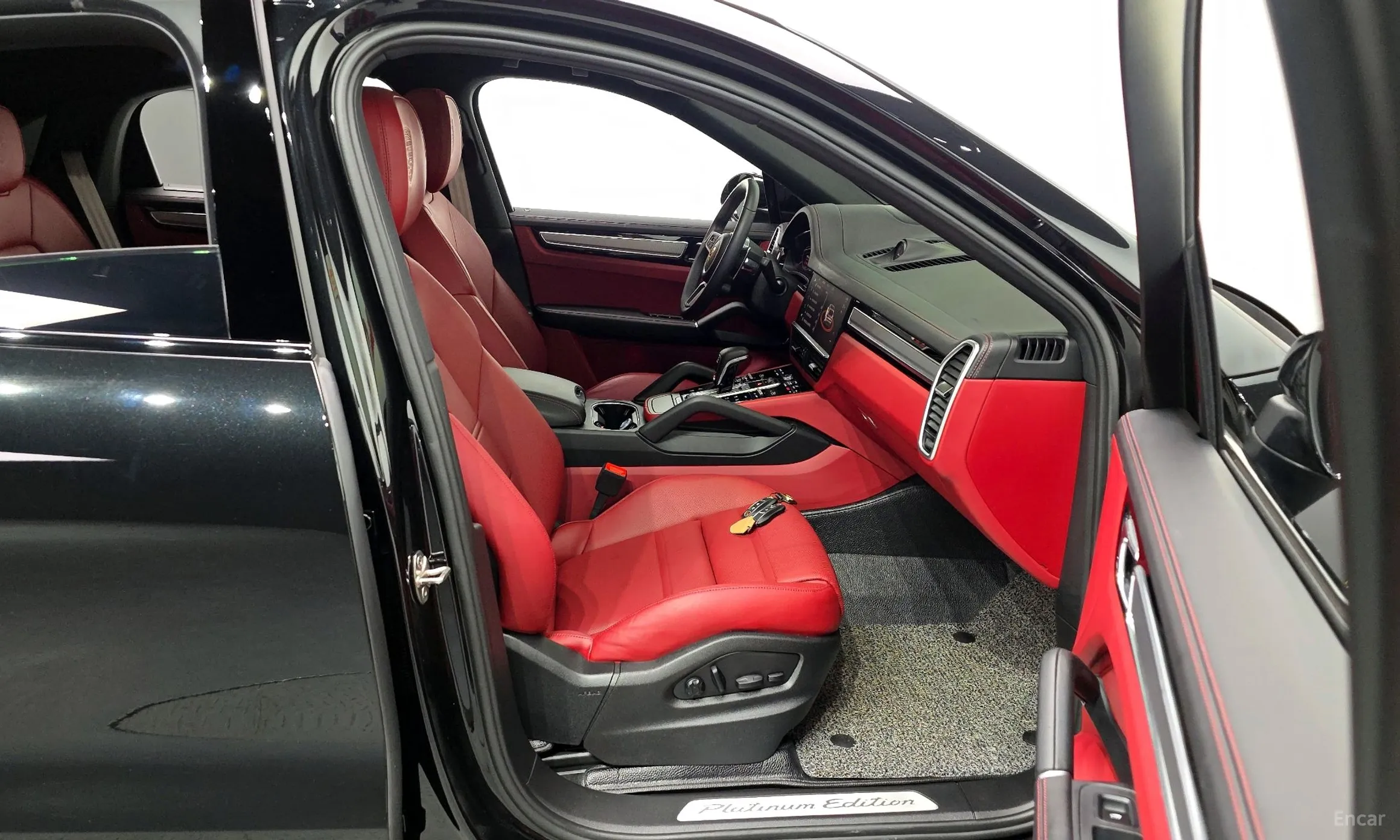 Porsche Cayenne (PO536) превью 11