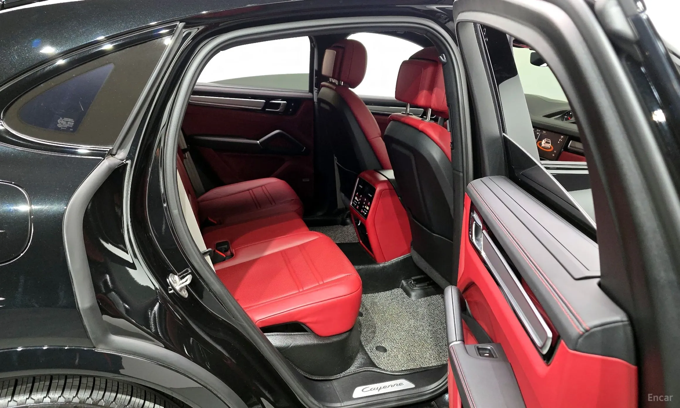 Porsche Cayenne (PO536) превью 12
