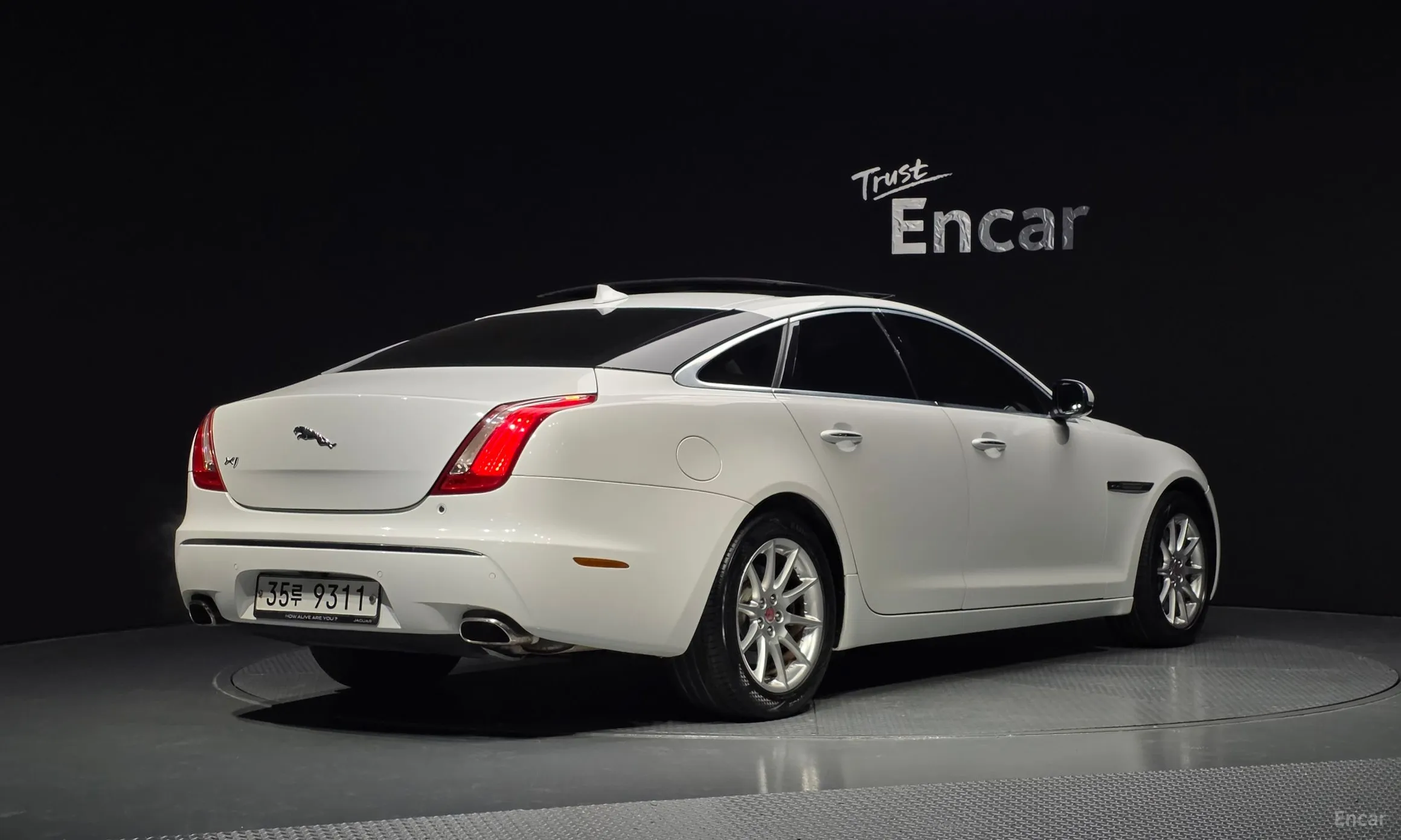 Jaguar All New XJ