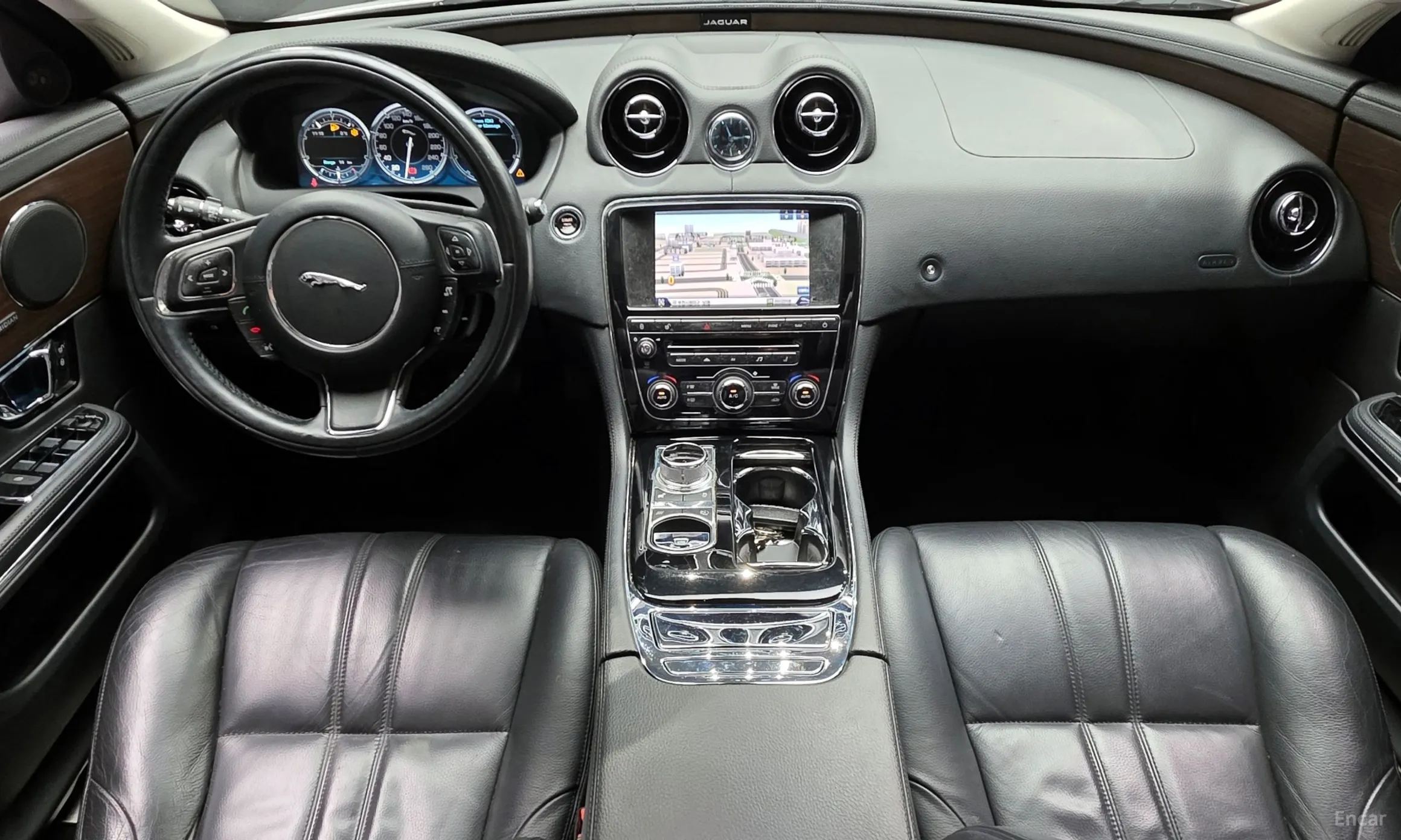 Jaguar All New XJ превью 7