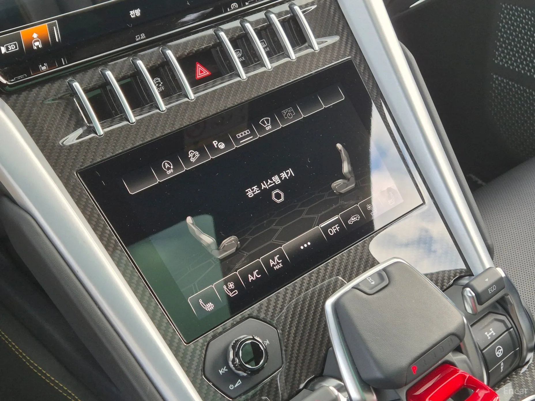 Lamborghini Urus превью 14