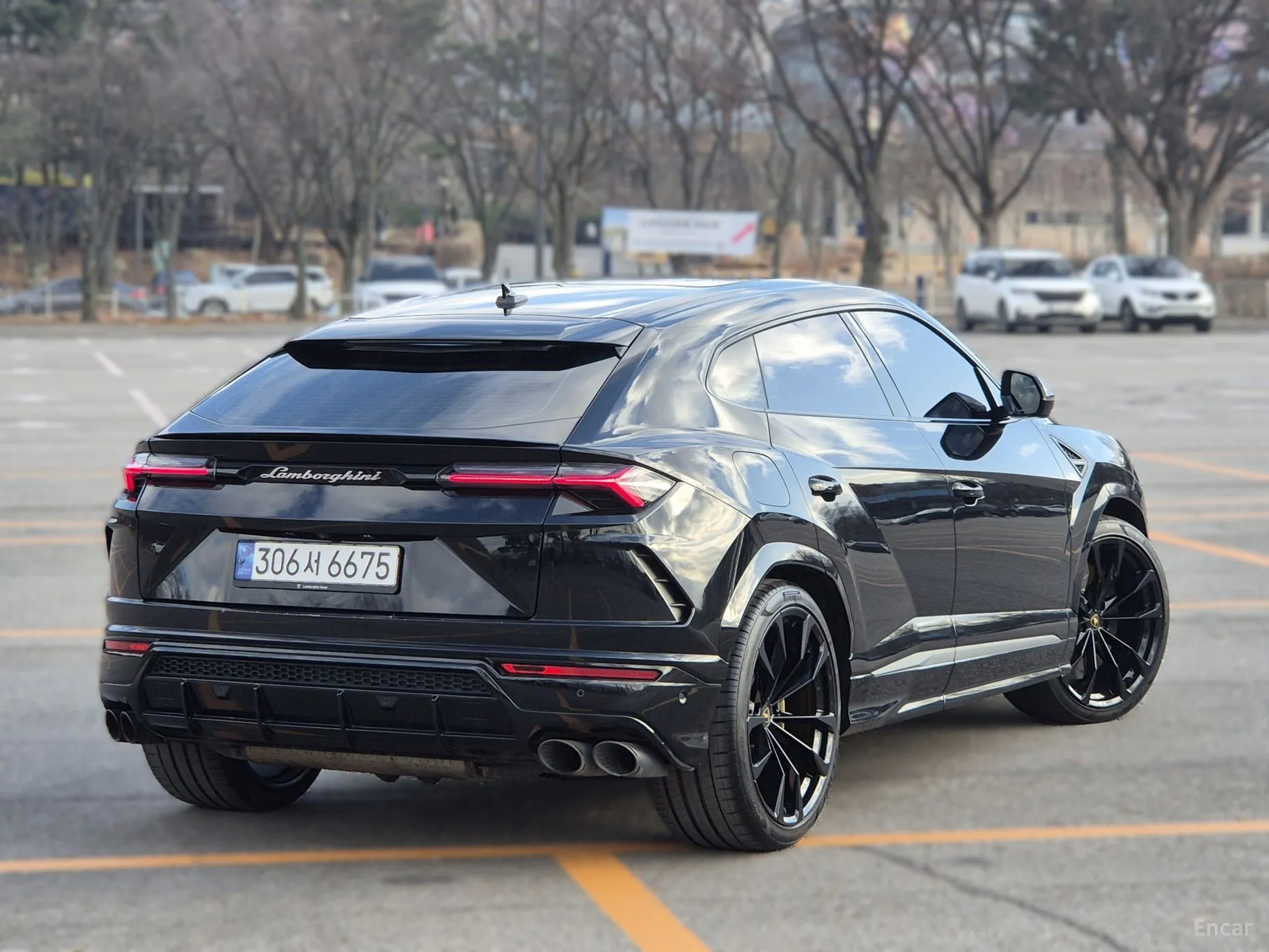 Lamborghini Urus превью 4