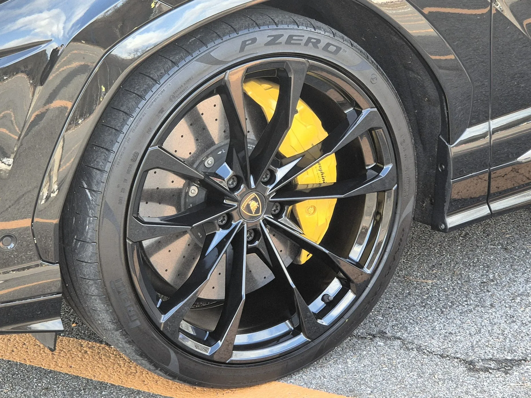 Lamborghini Urus превью 5
