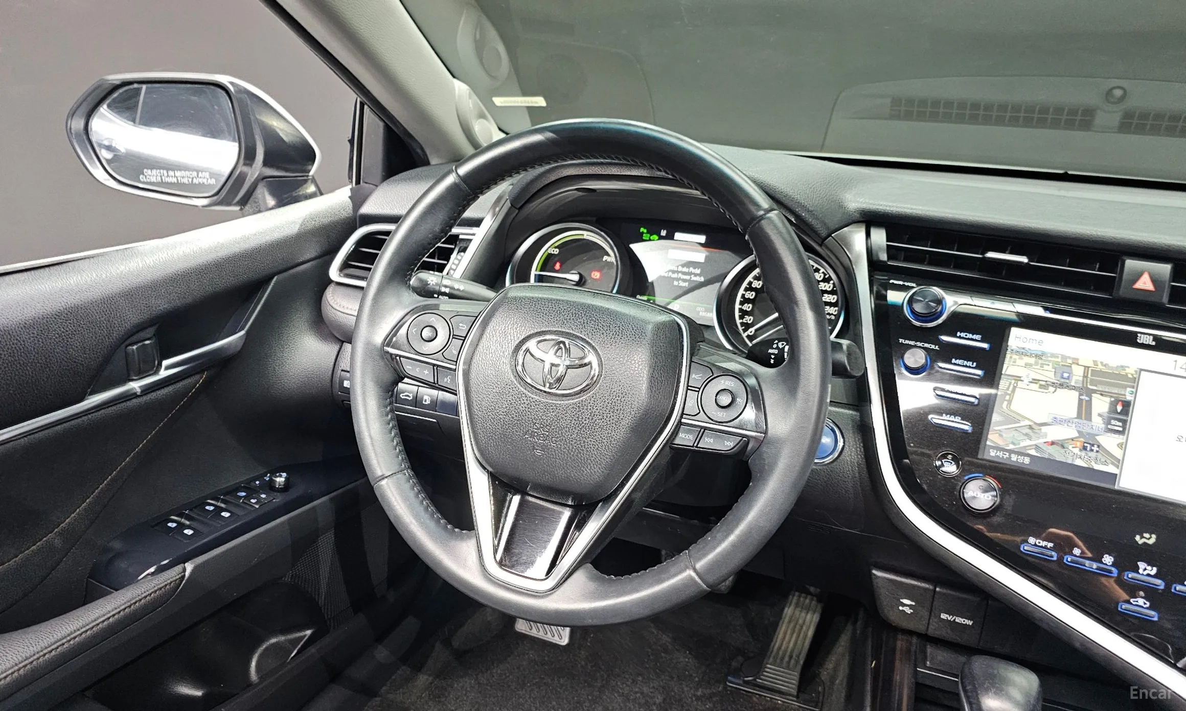 Toyota Camry (XV70) превью 13