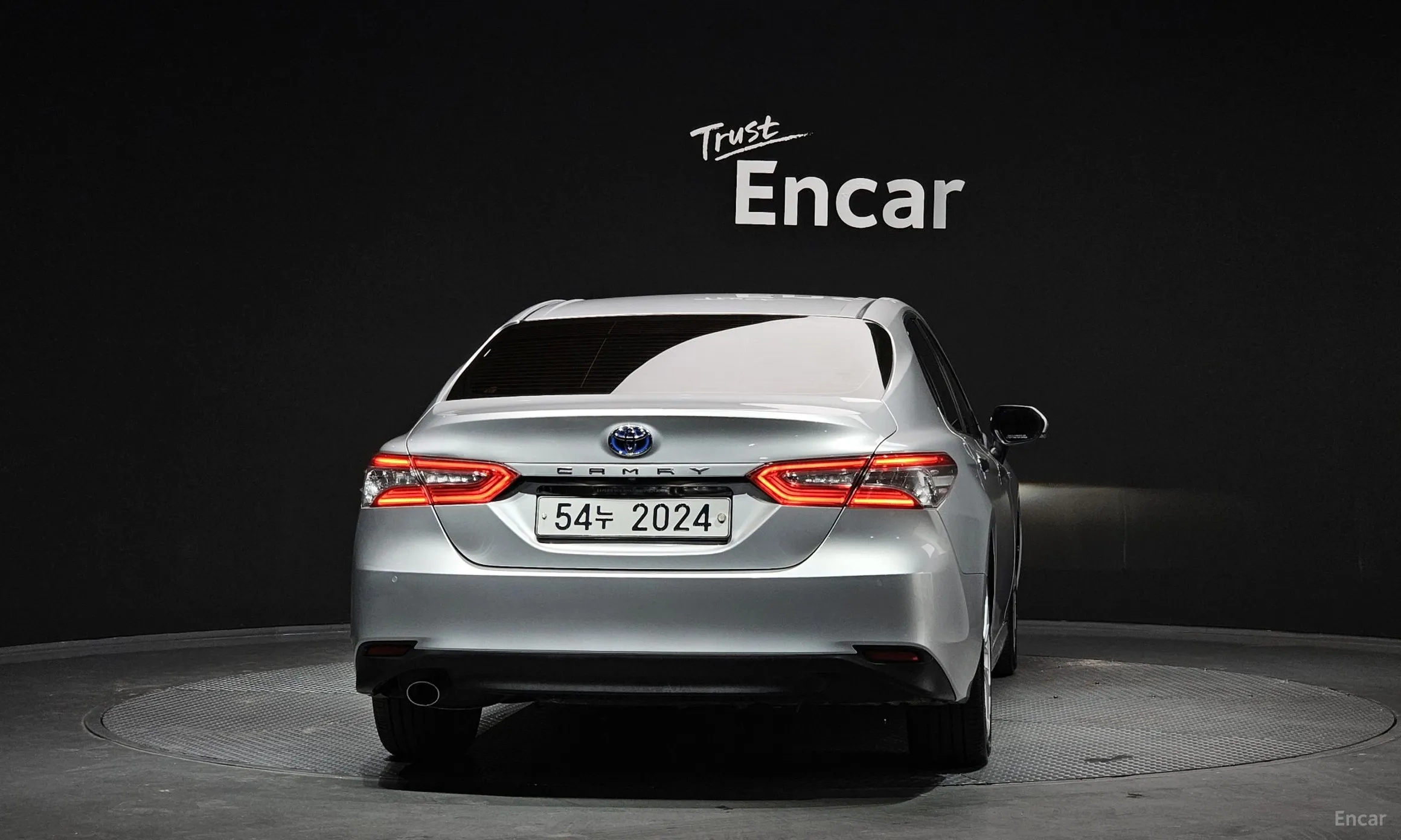 Toyota Camry (XV70) превью 4
