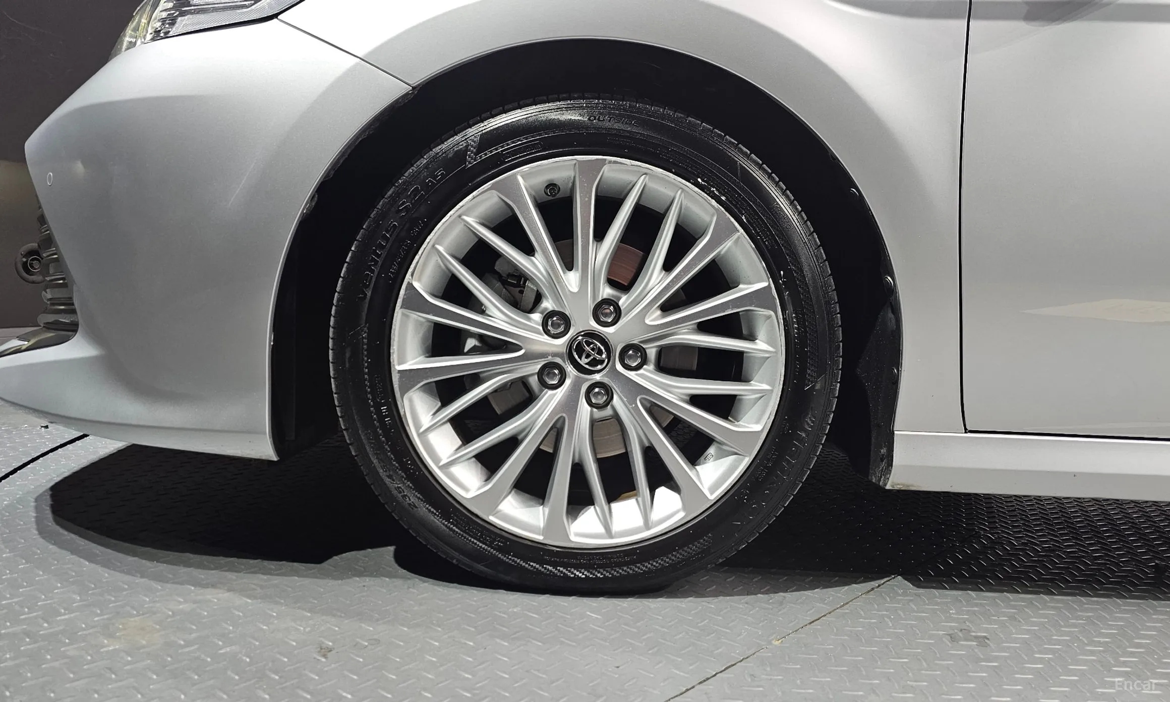 Toyota Camry (XV70) превью 5