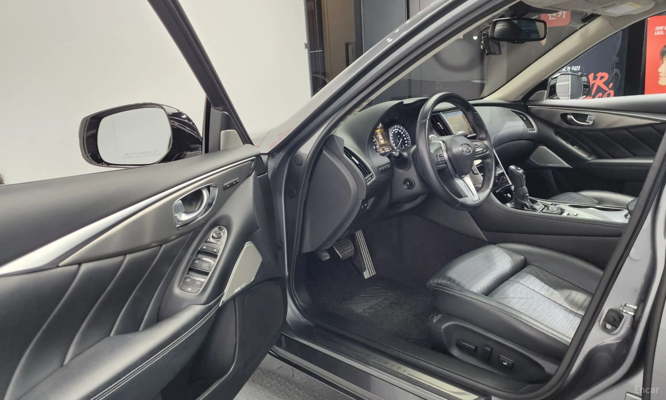 Infiniti Q50 превью 10