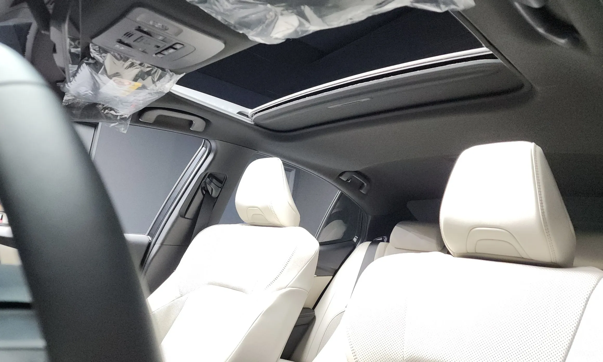 Toyota Camry (XV80) превью 19