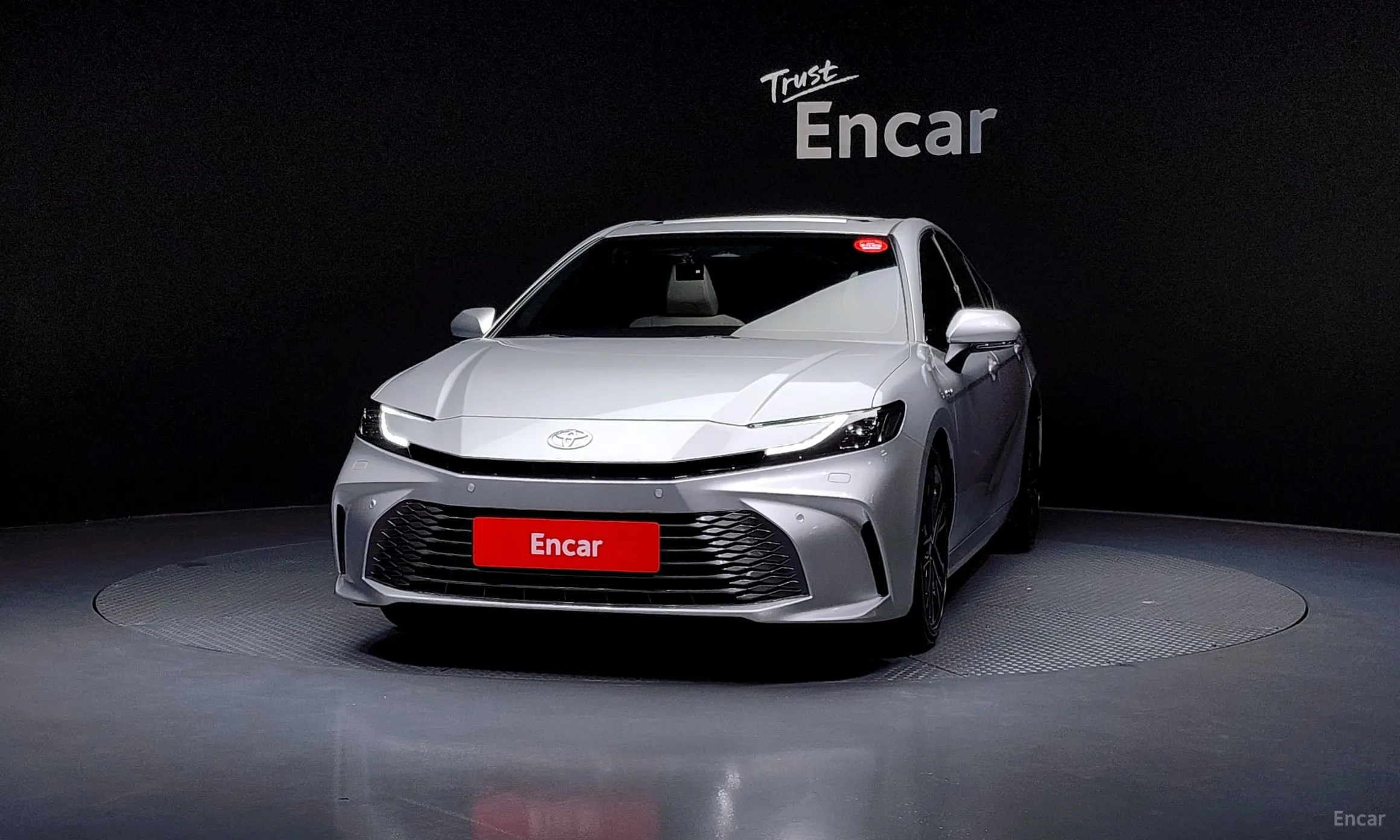 Toyota Camry (XV80) превью 3