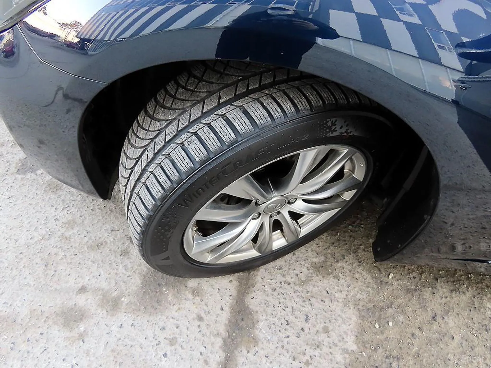 Infiniti Q70 превью 20