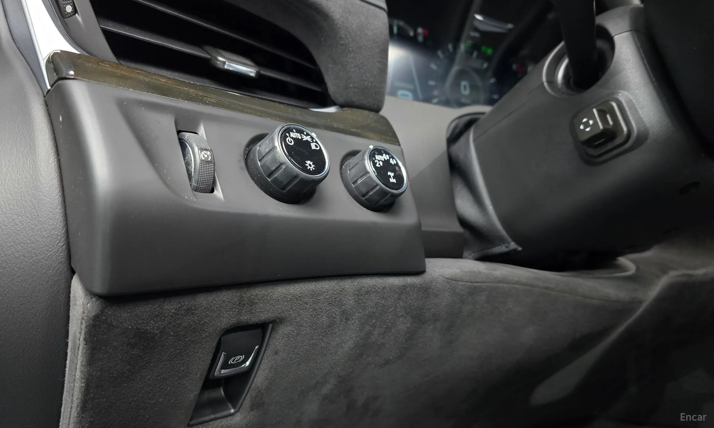 Cadillac Escalade превью 14