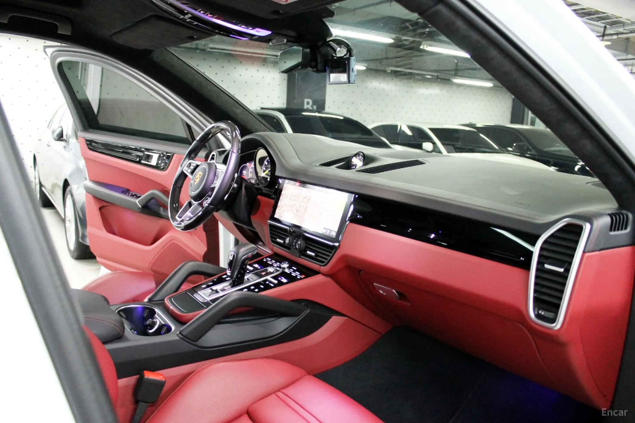 Porsche Cayenne (PO536) превью 10