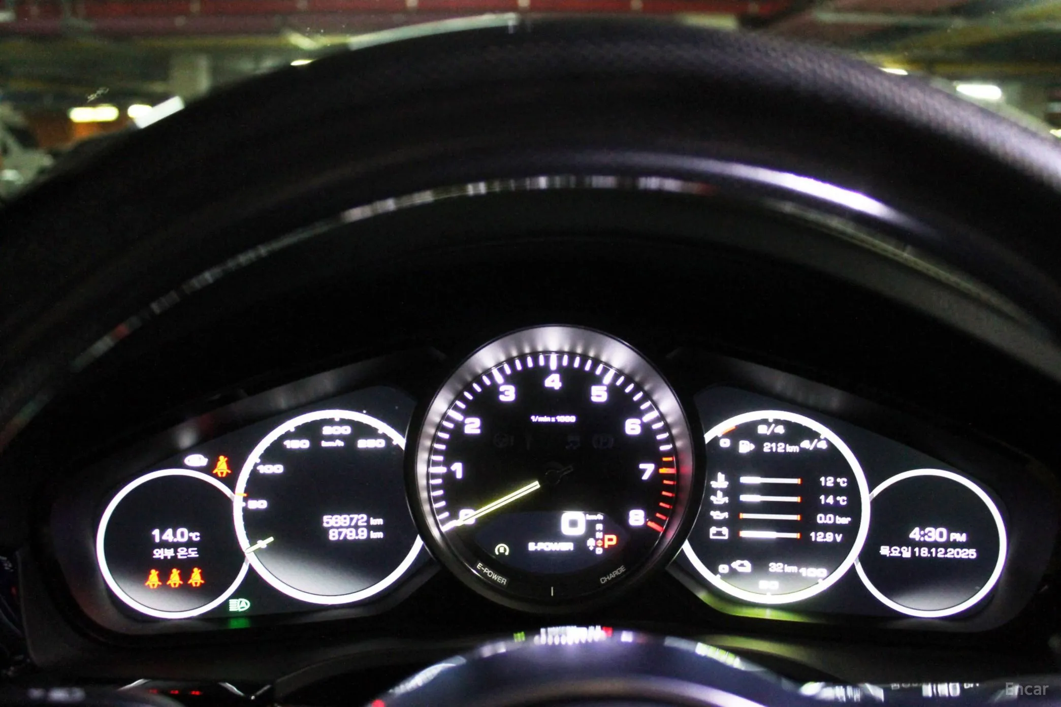 Porsche Cayenne (PO536) превью 11