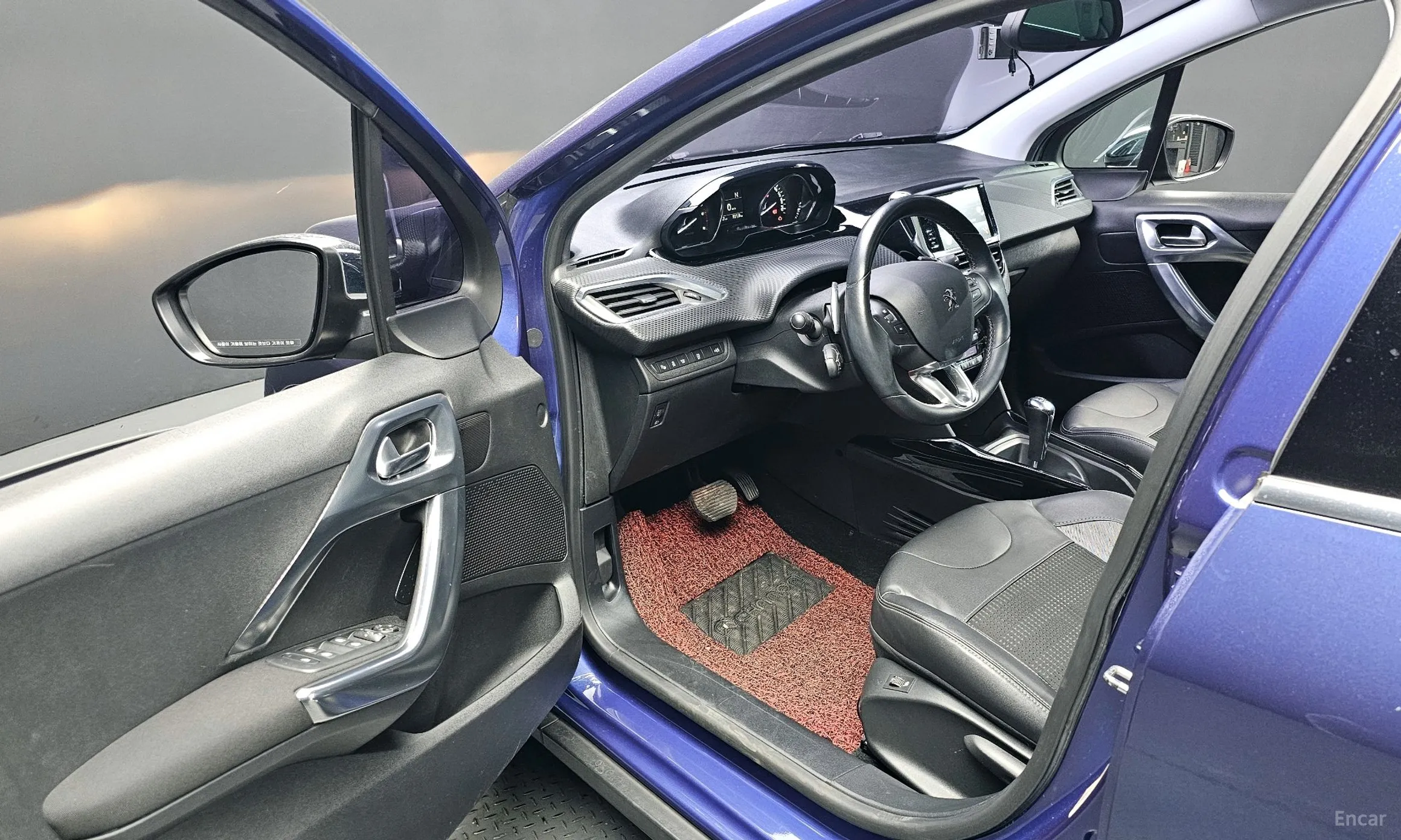Peugeot 2008. превью 11