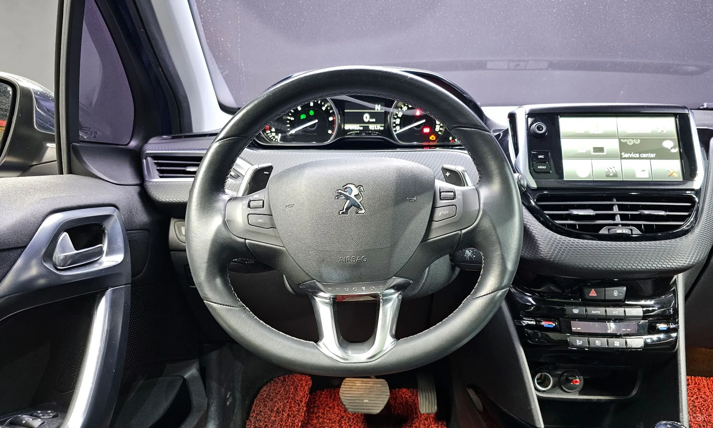 Peugeot 2008. превью 13