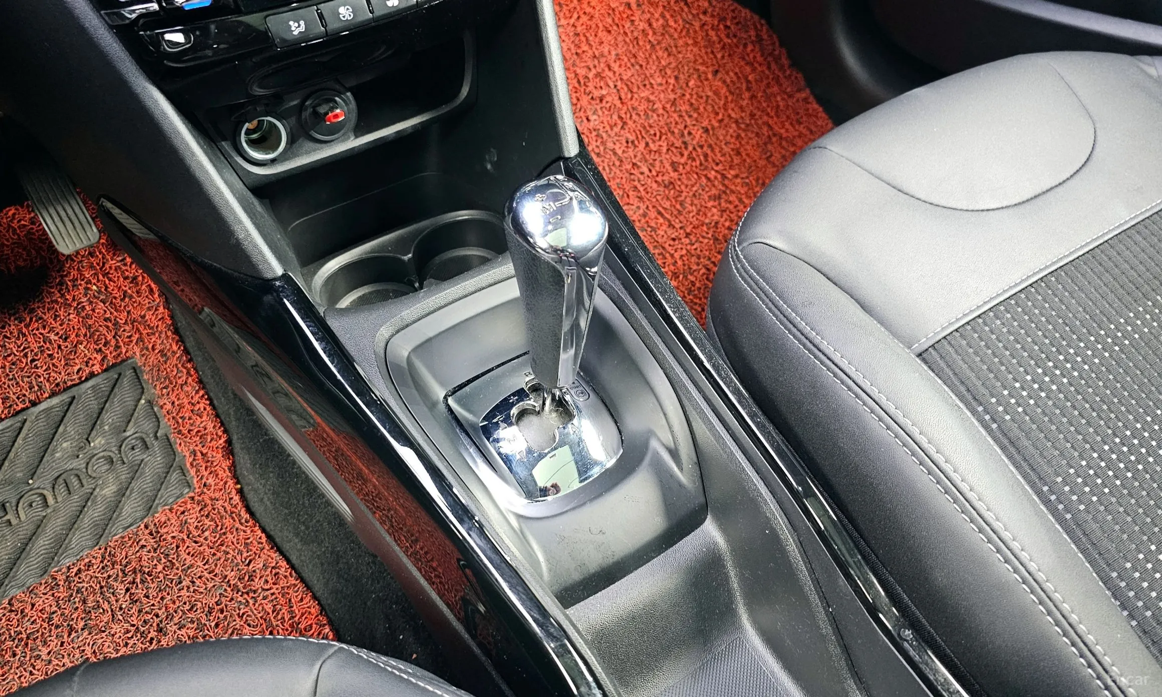 Peugeot 2008. превью 9