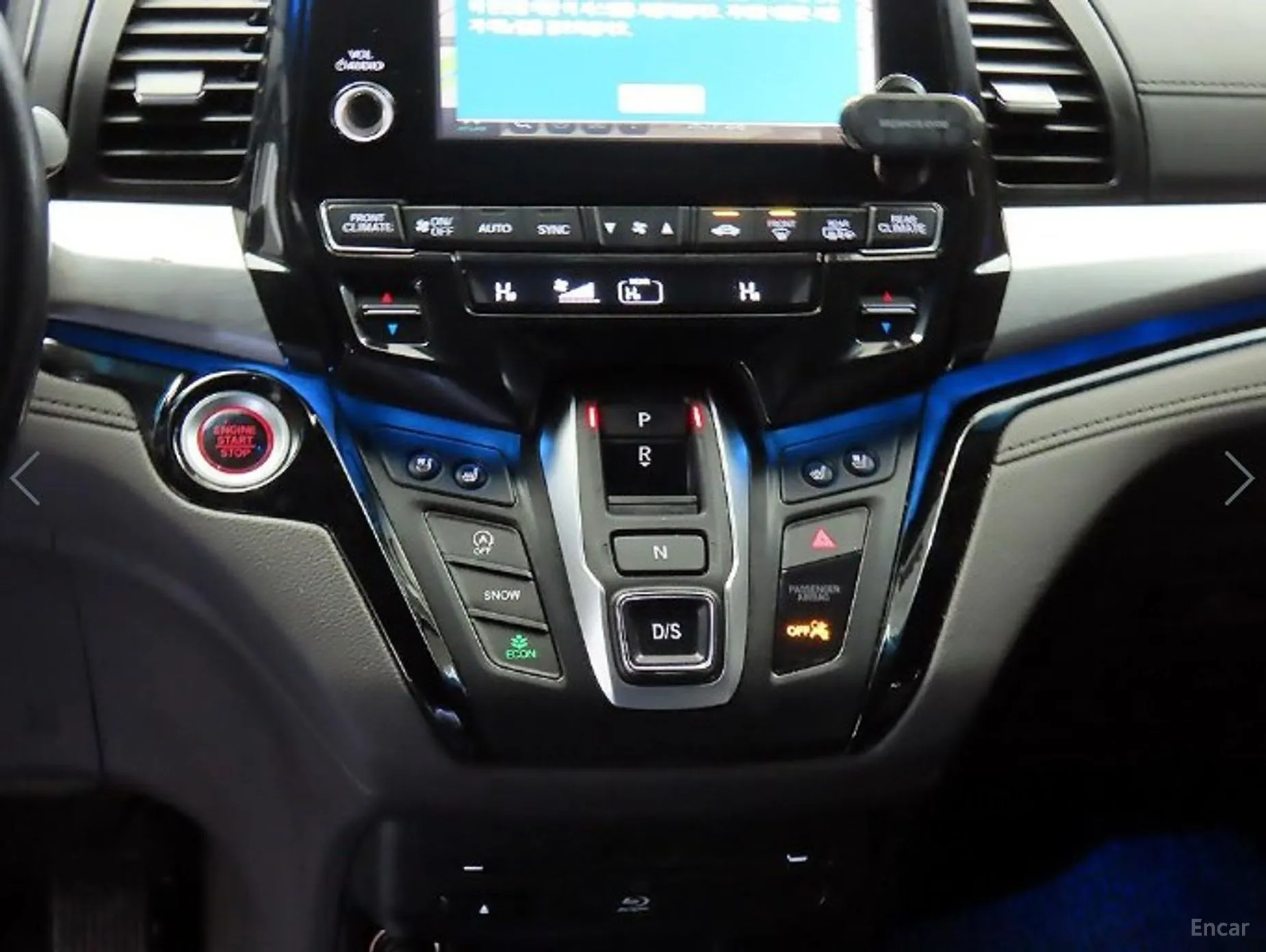 Honda Odyssey превью 12