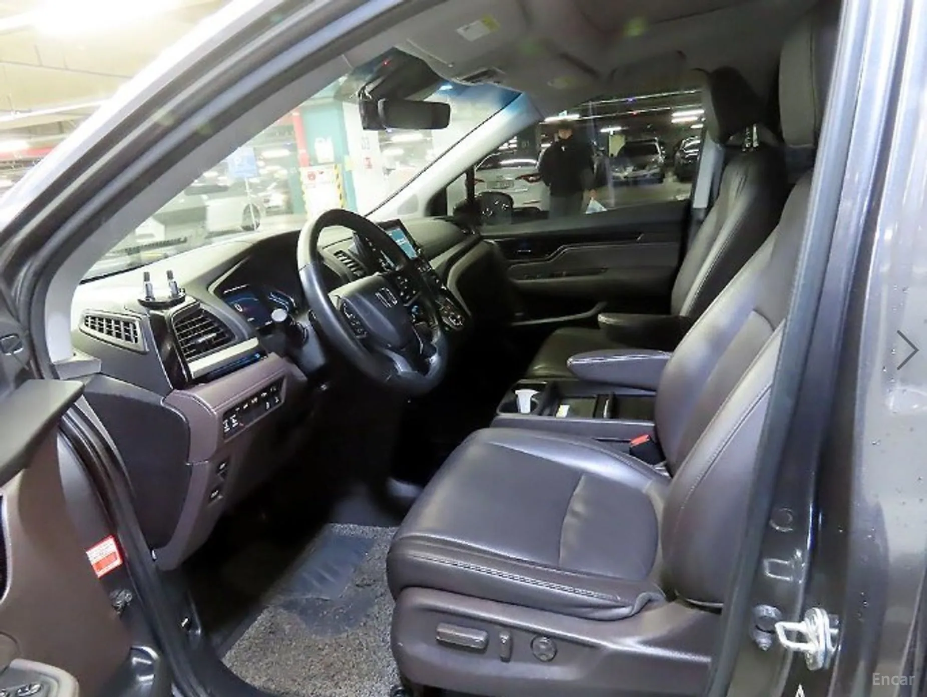 Honda Odyssey превью 6