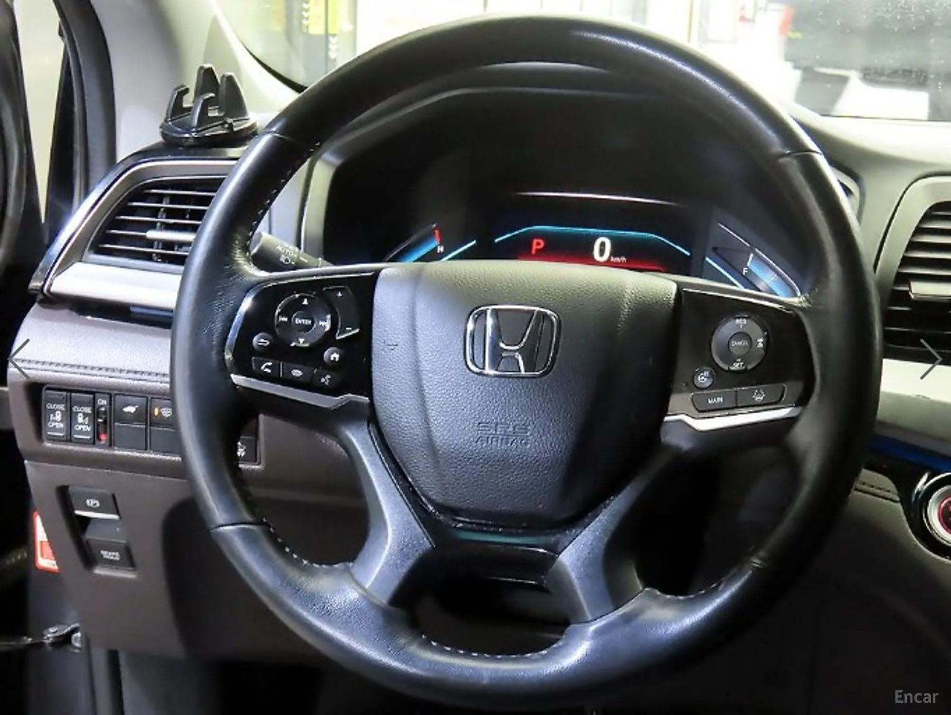Honda Odyssey превью 8