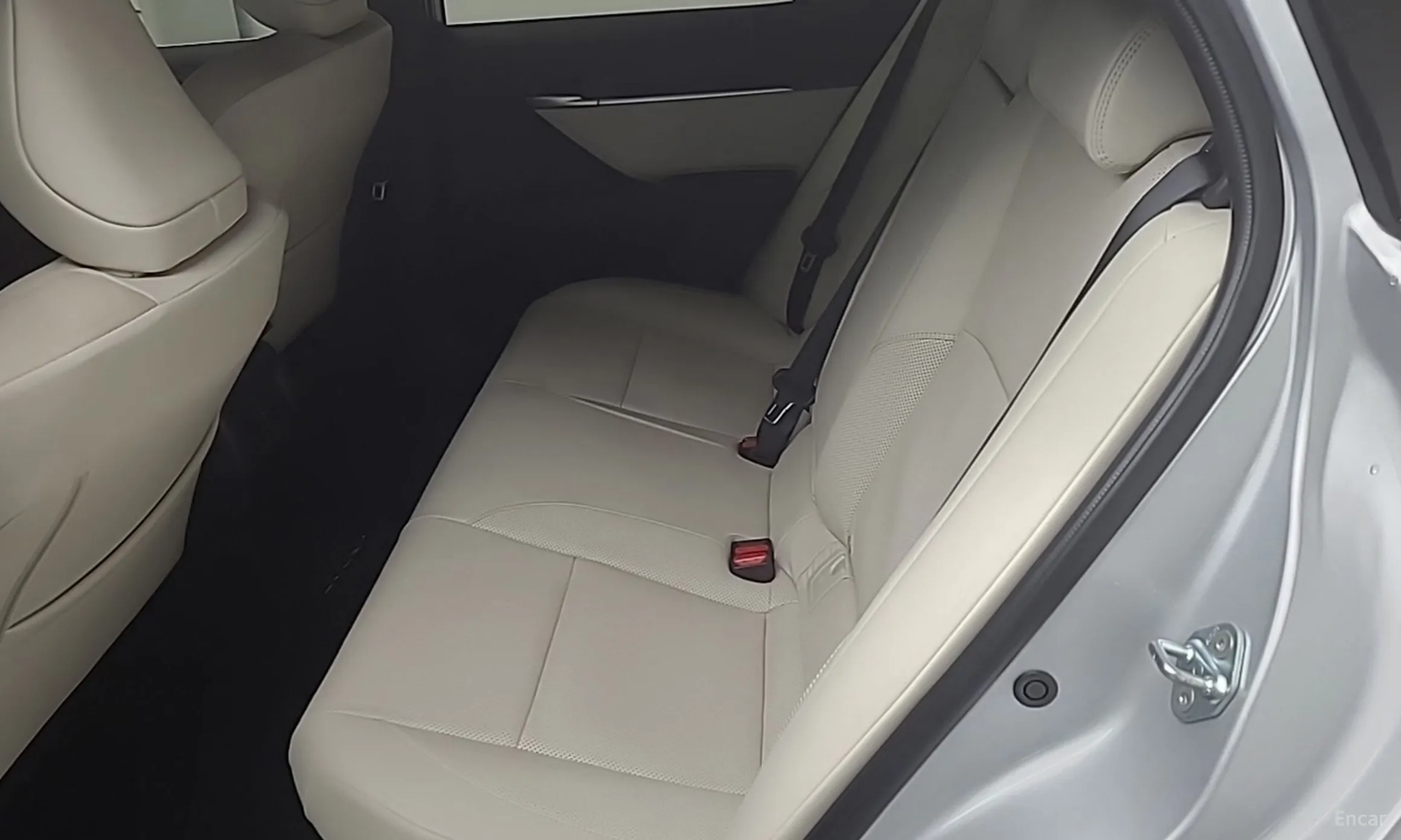 Toyota Camry (XV80) превью 11