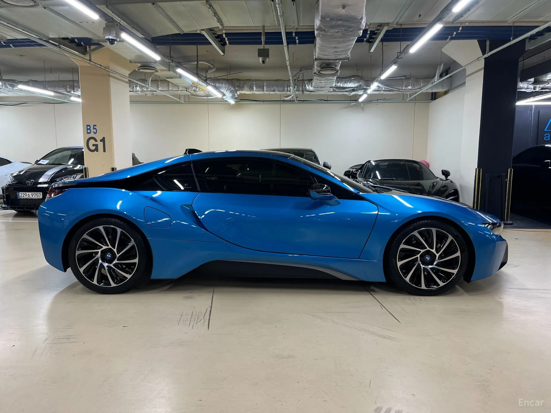 BMW i8 превью 4