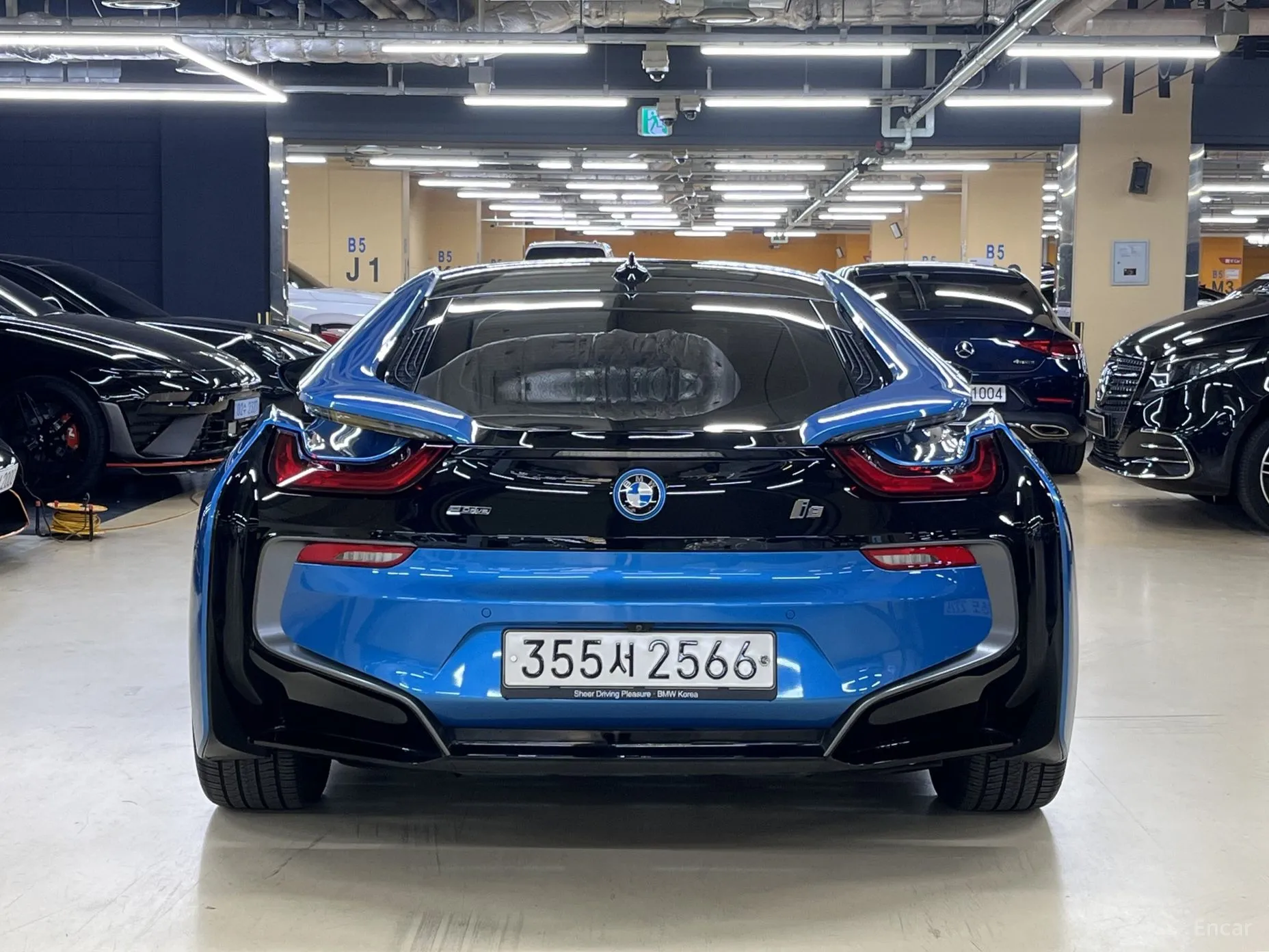 BMW i8 превью 6