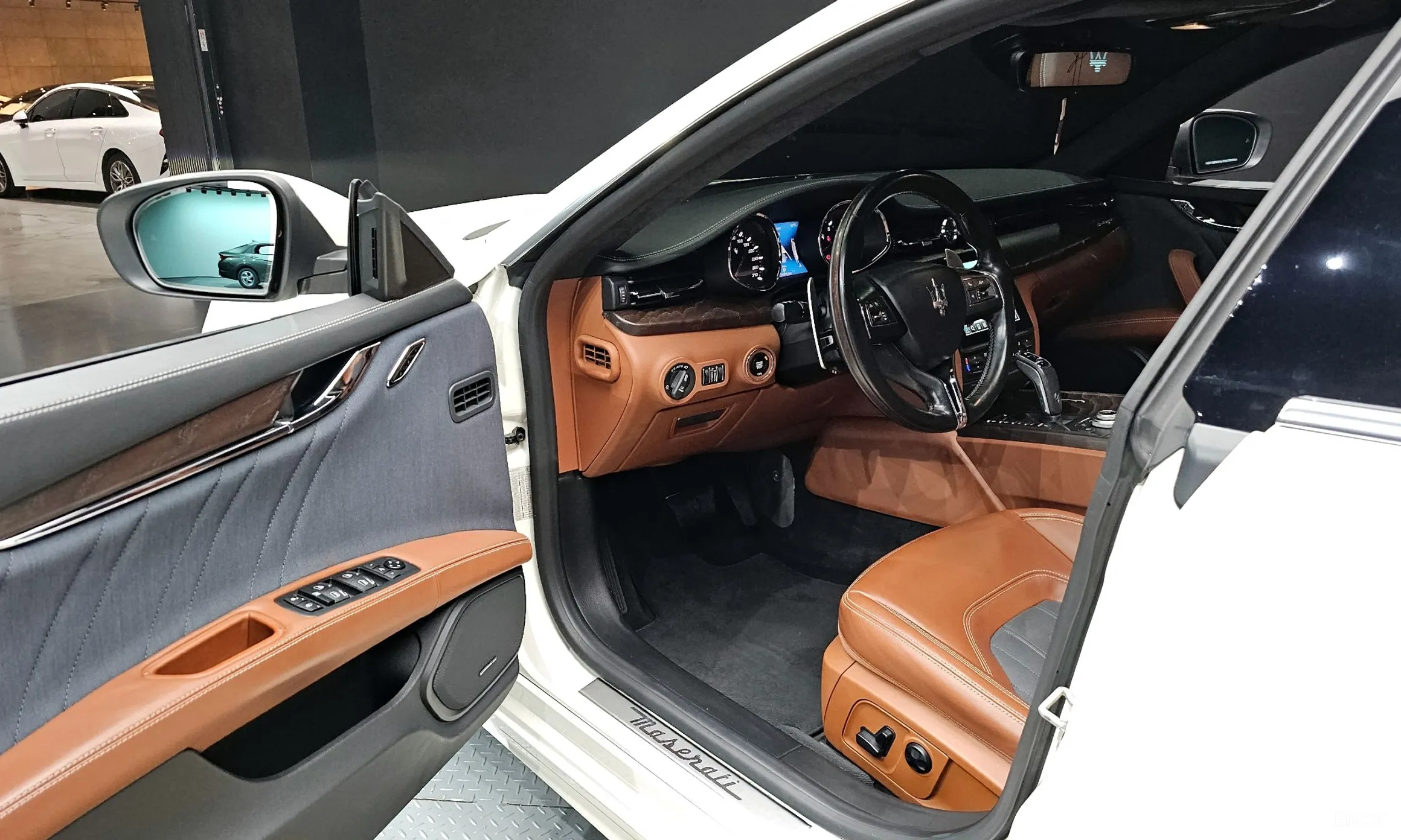 Maserati Quattroporte превью 11