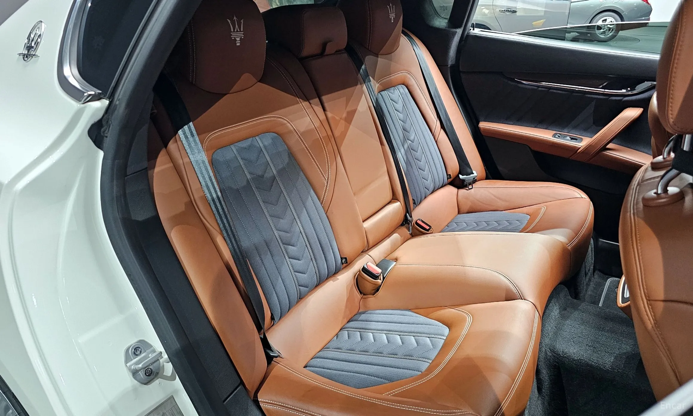 Maserati Quattroporte превью 12