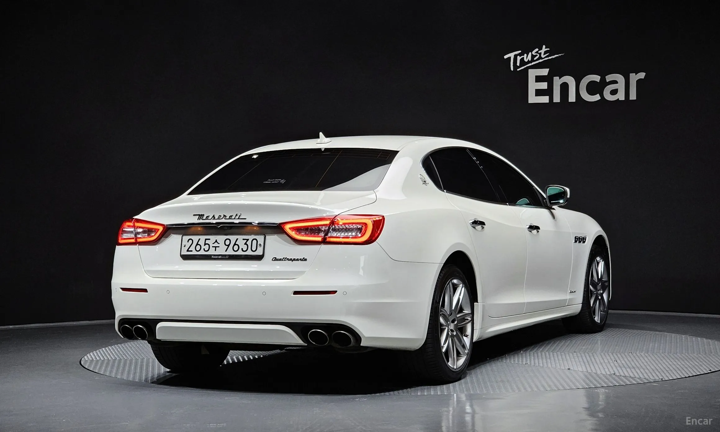 Maserati Quattroporte