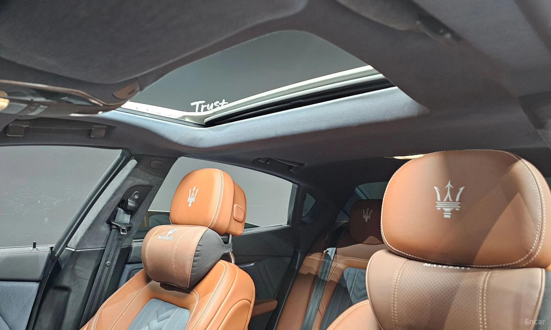 Maserati Quattroporte превью 19