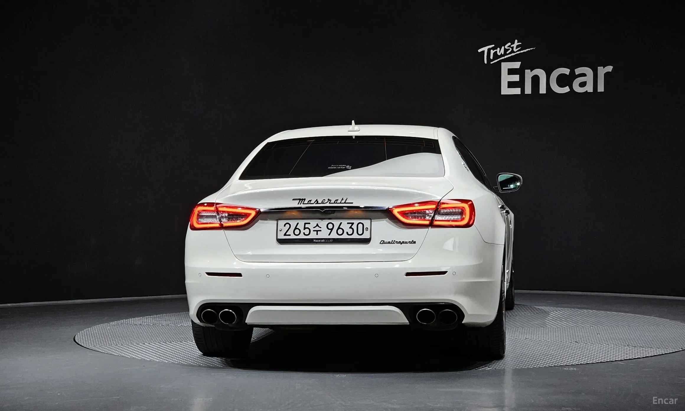 Maserati Quattroporte превью 4