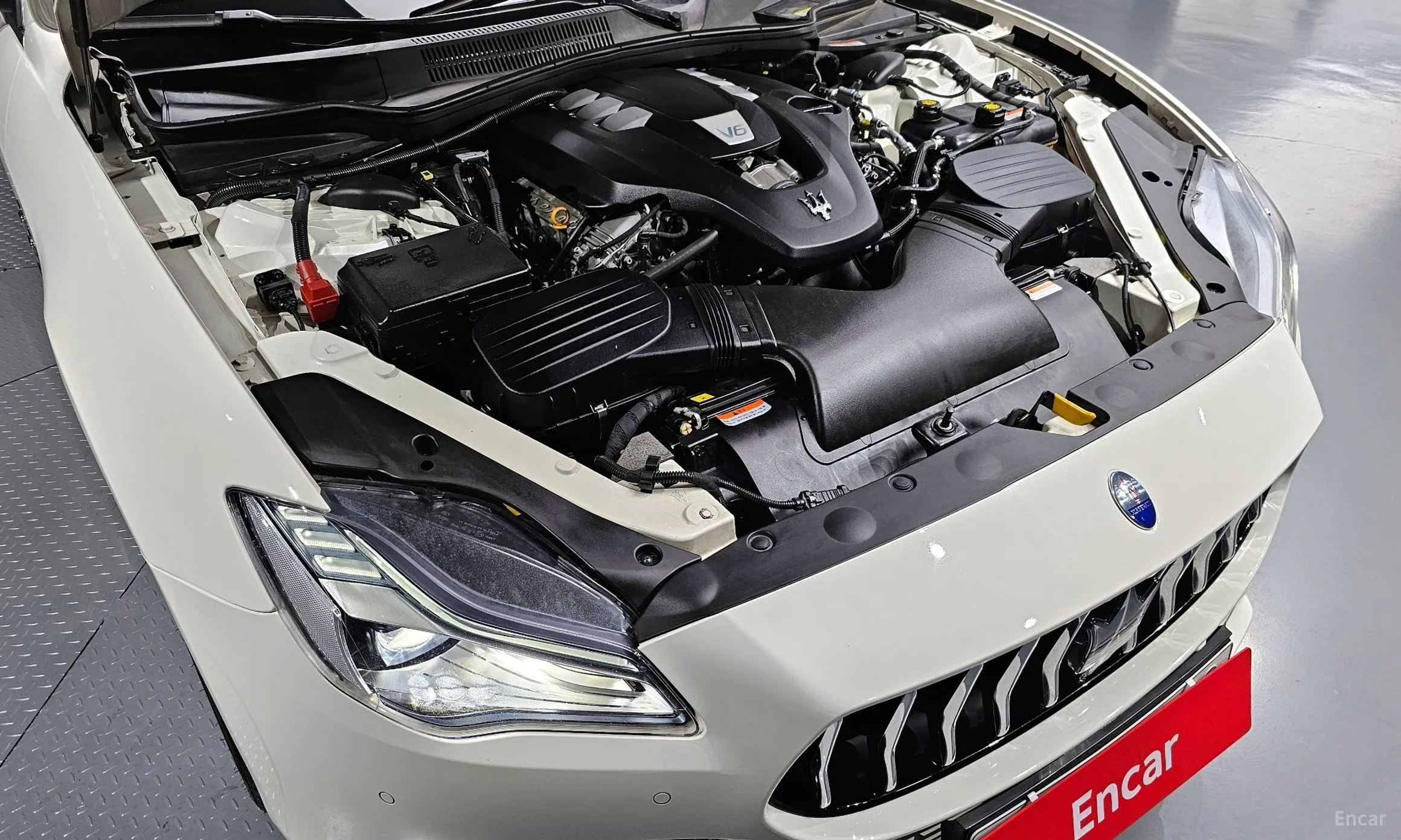 Maserati Quattroporte превью 6
