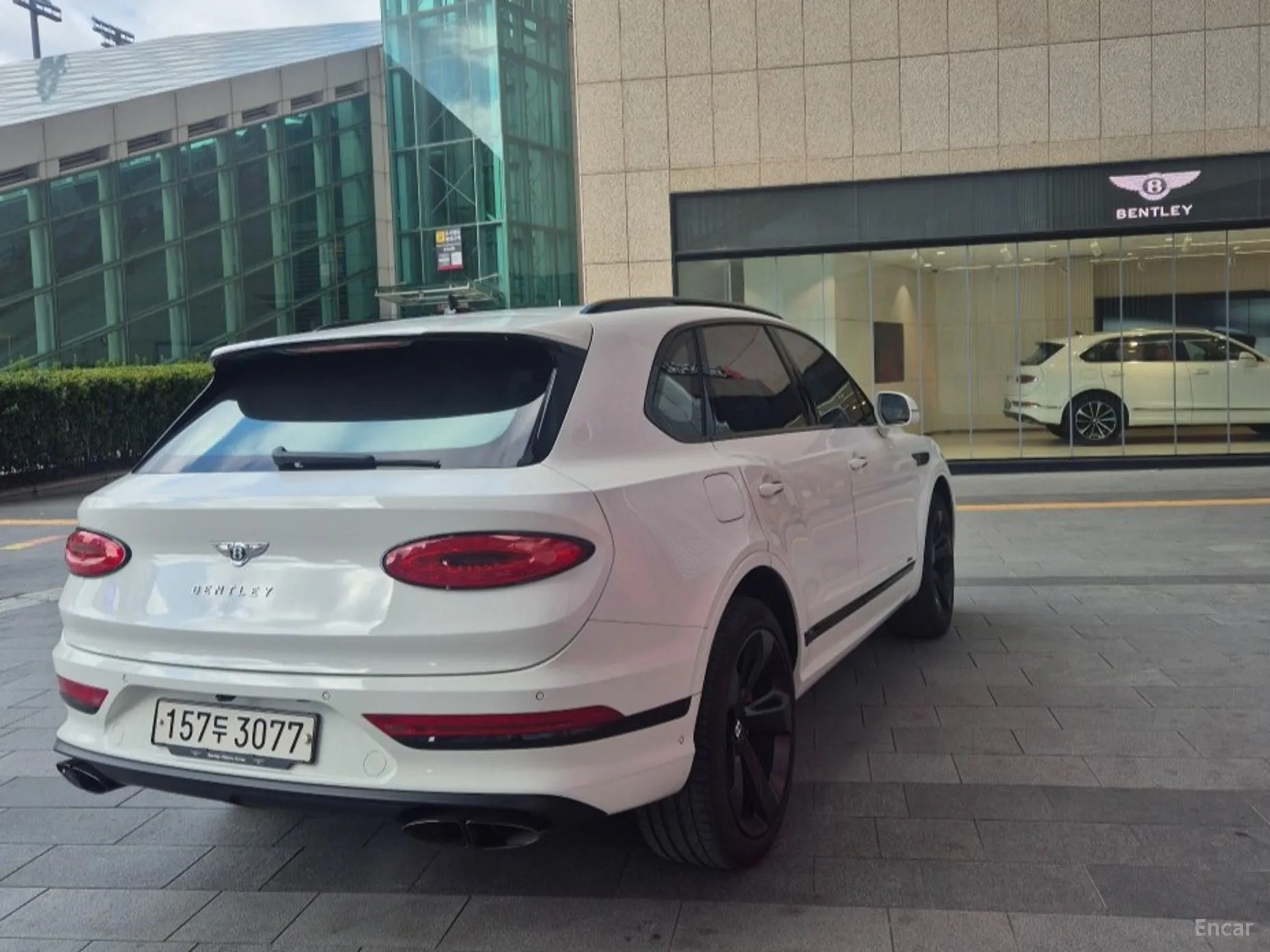 Bentley Bentayga превью 16