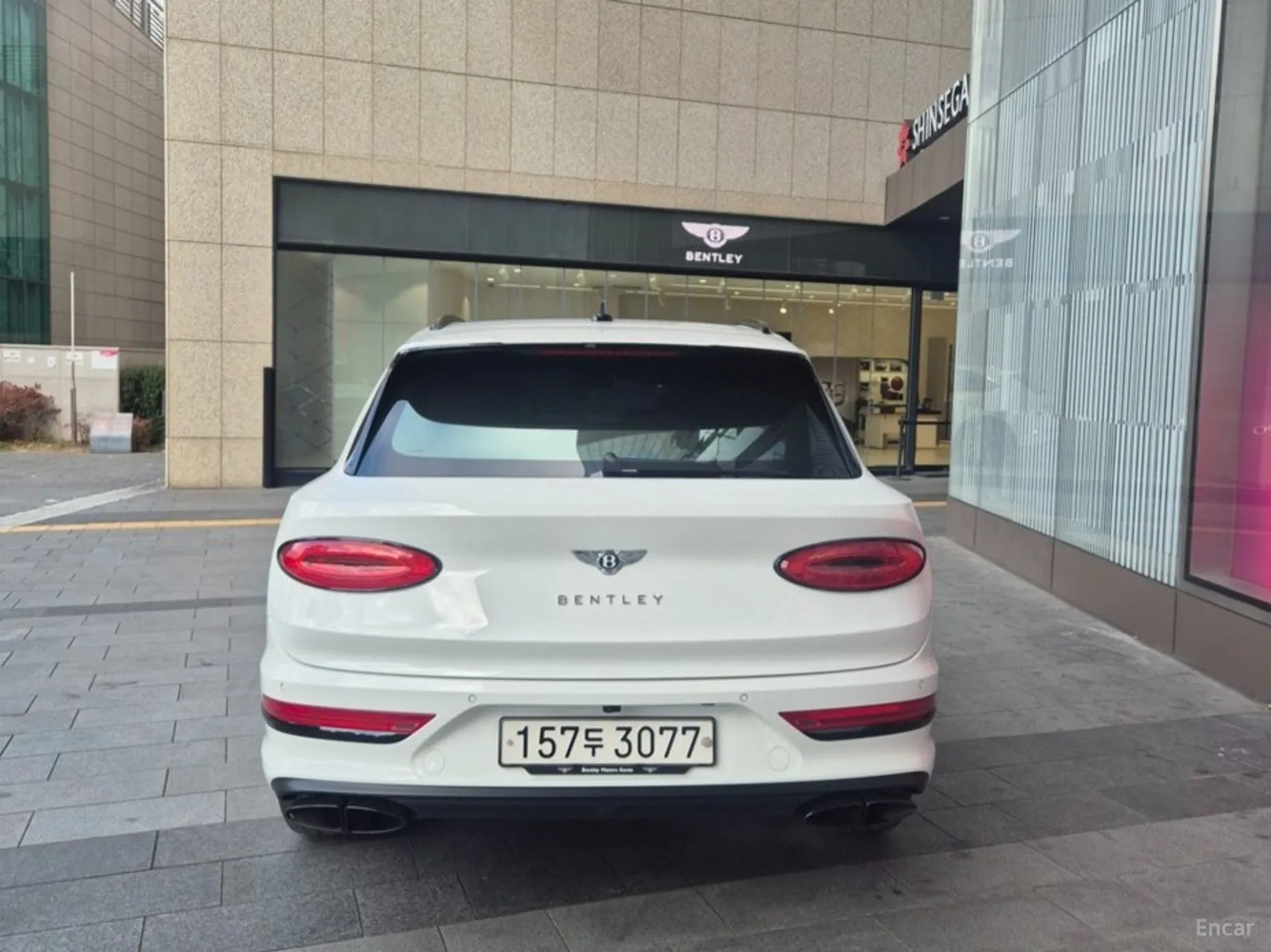 Bentley Bentayga превью 4