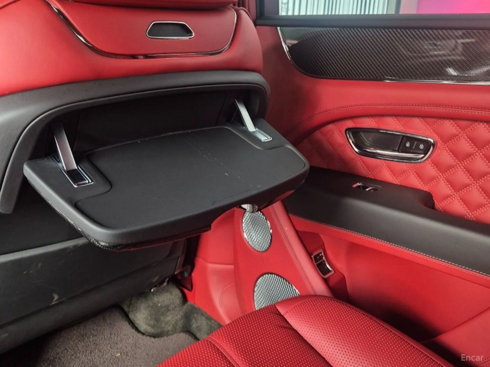 Bentley Bentayga превью 7