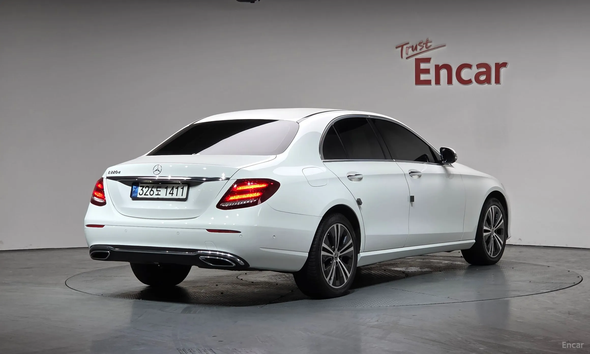 Mercedes Benz E-Class W213