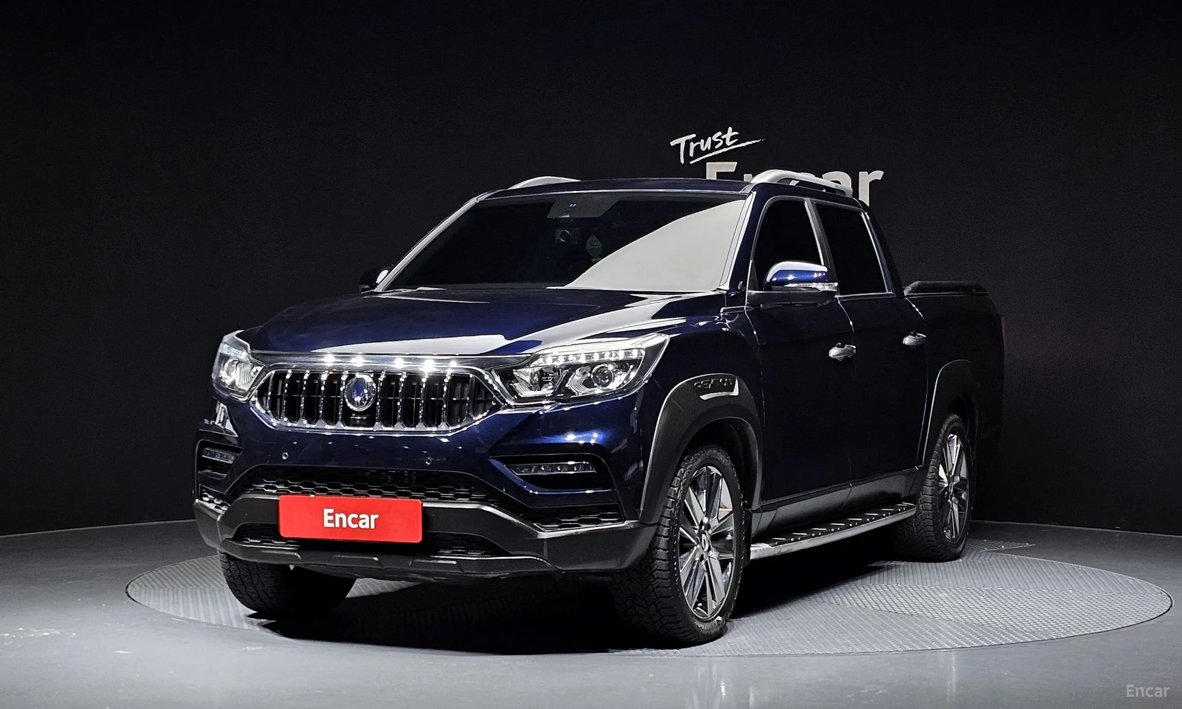 Rexton Sports Khan