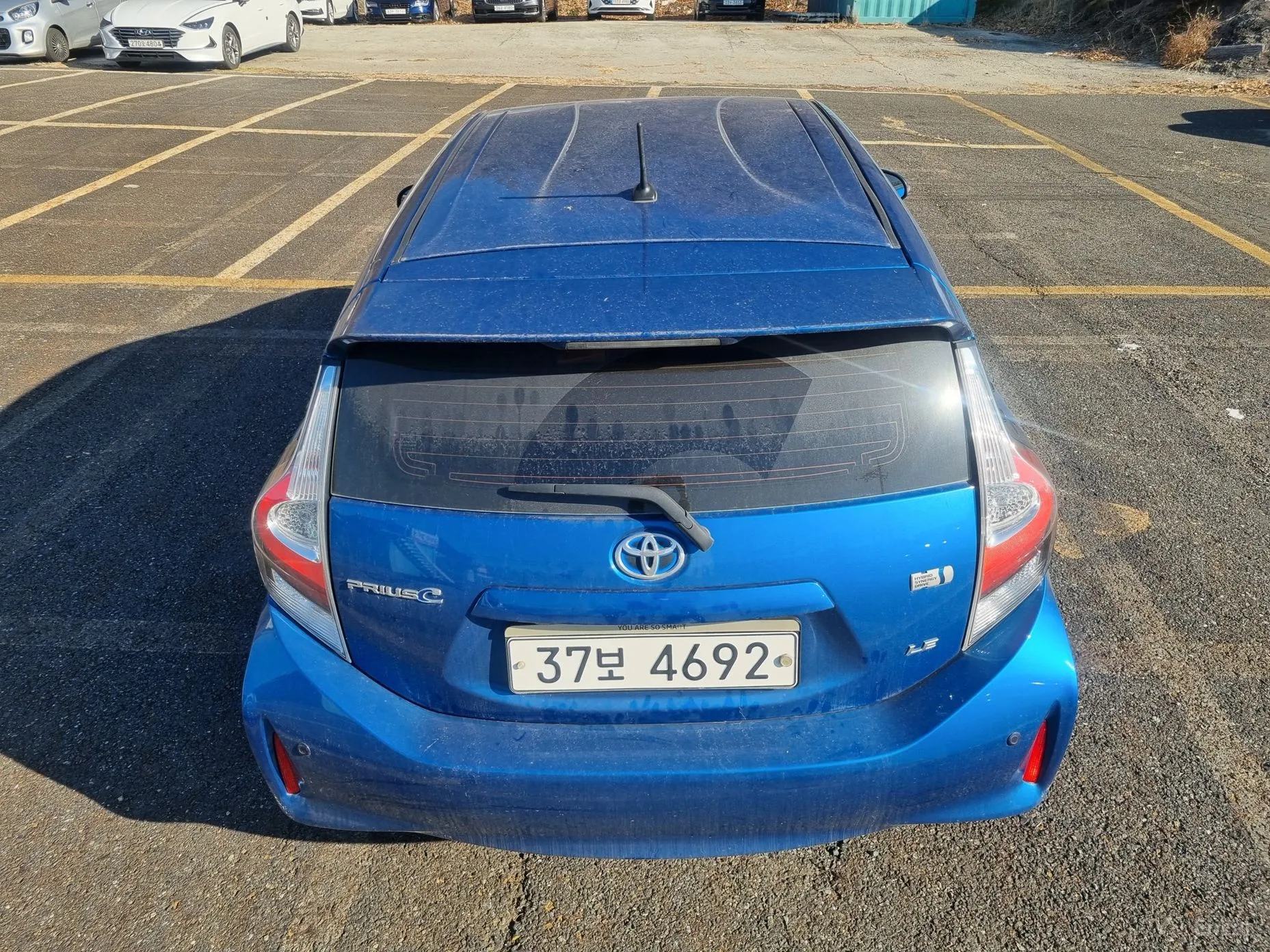 Toyota Prius C превью 4