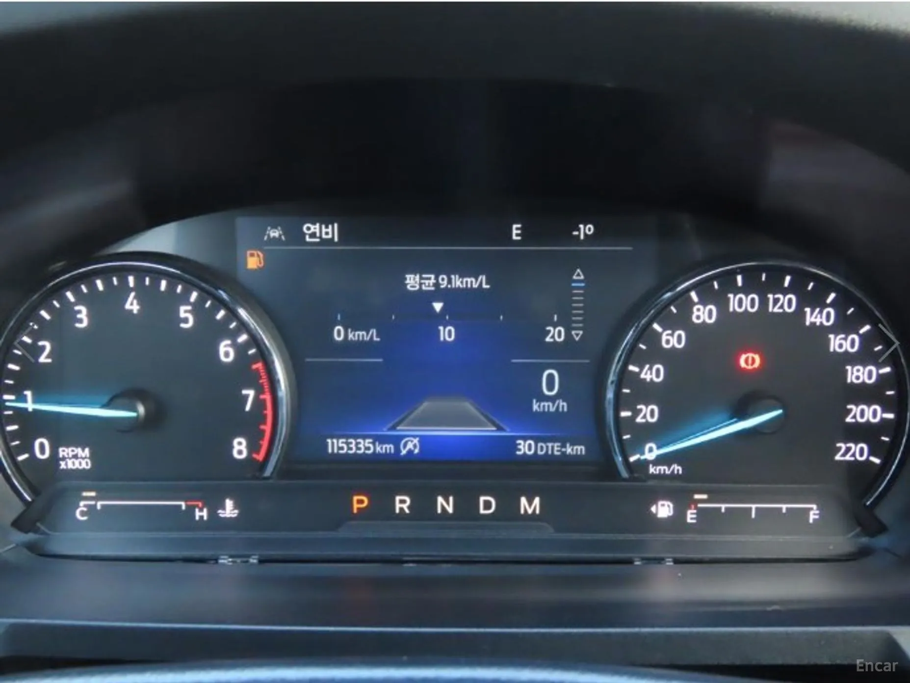 Ford Explorer 6th Generation превью 10