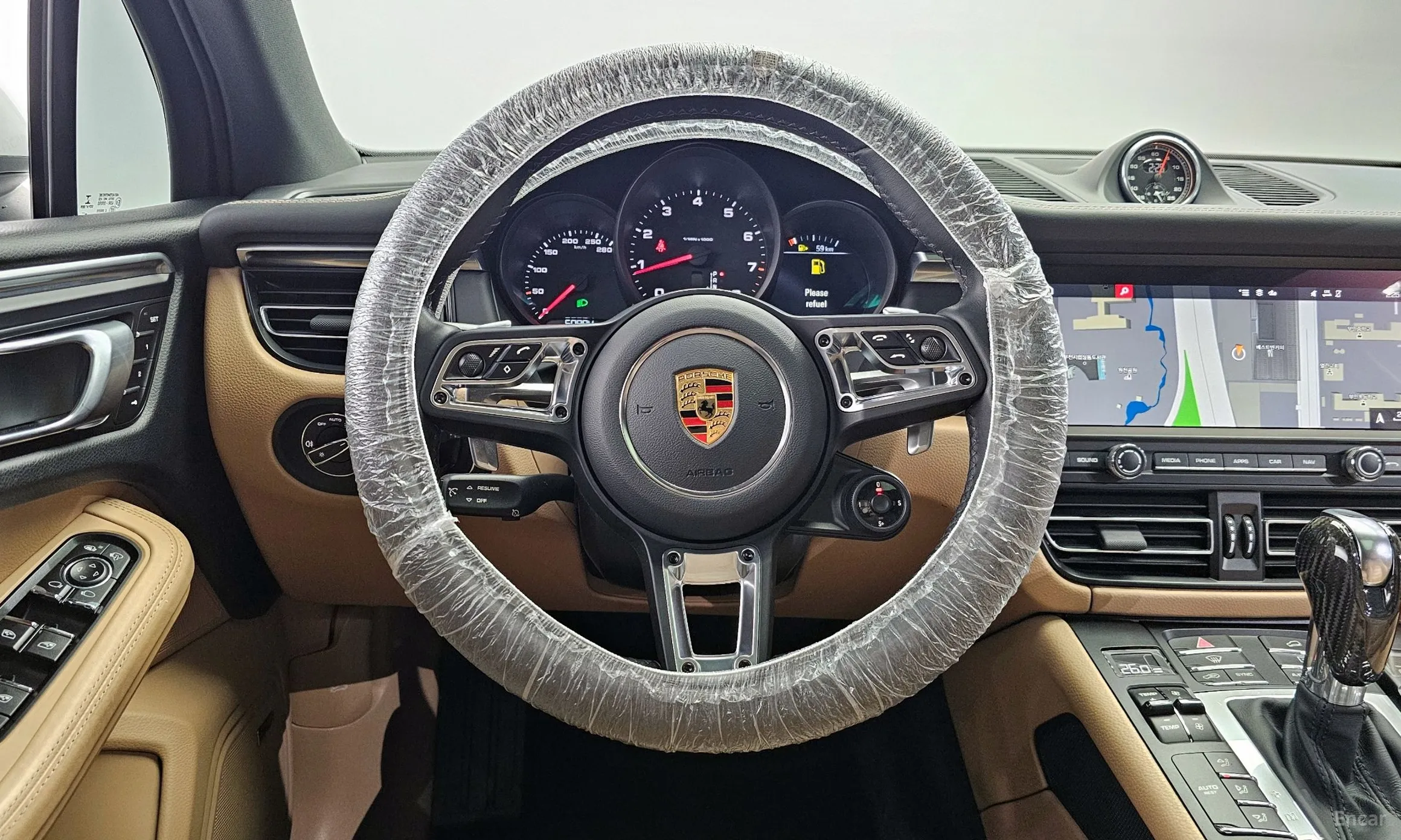 Porsche Macan превью 13