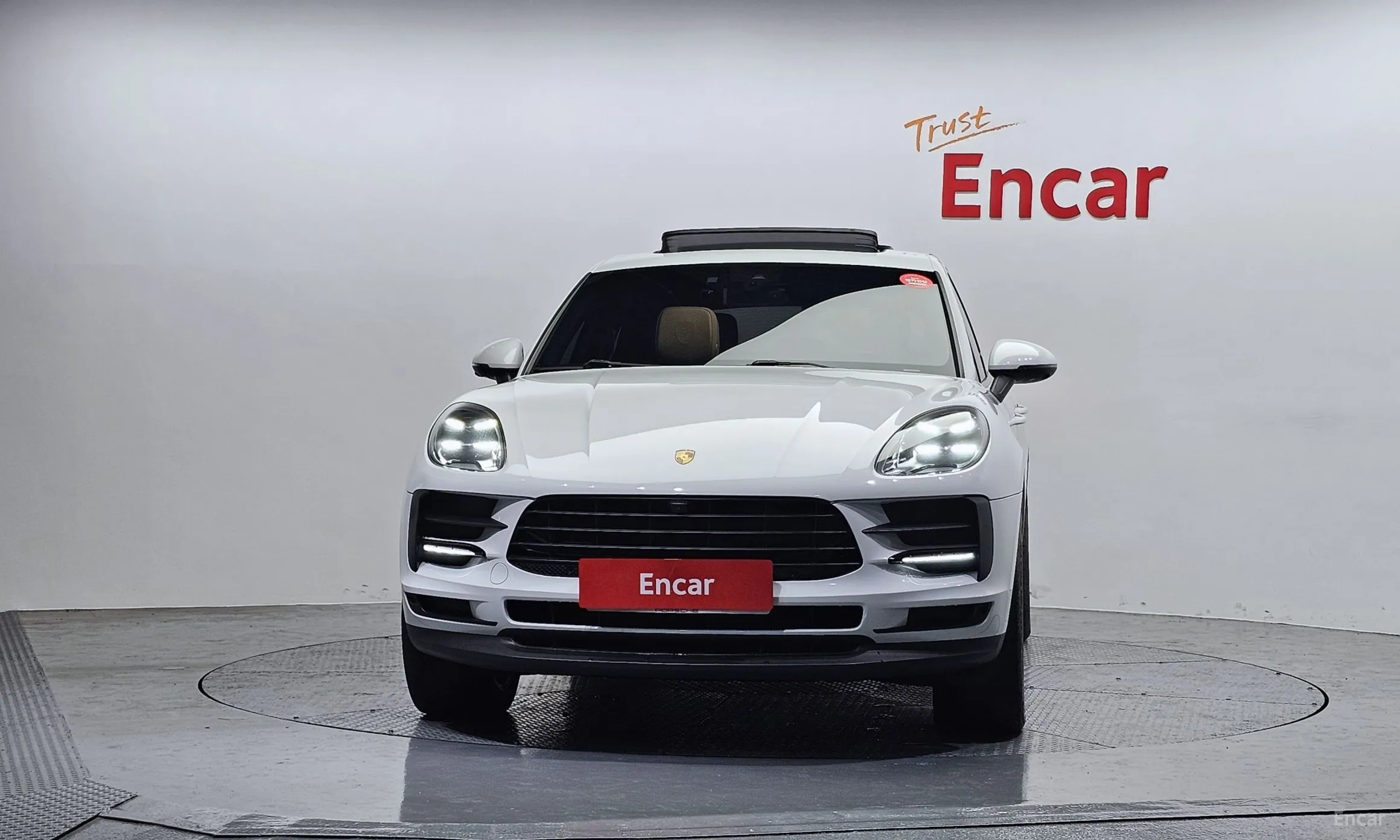 Porsche Macan превью 3