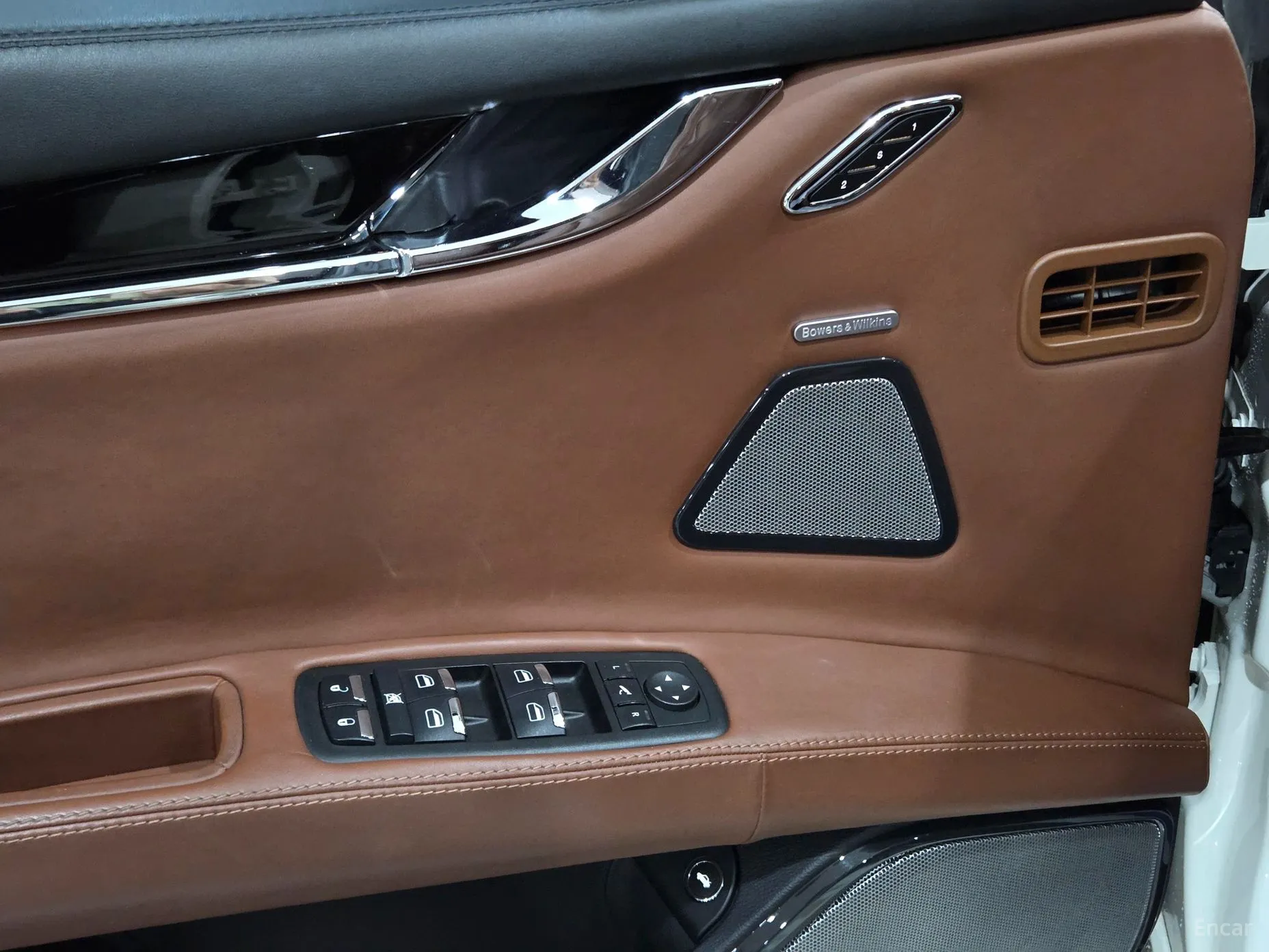 Maserati Quattroporte превью 15