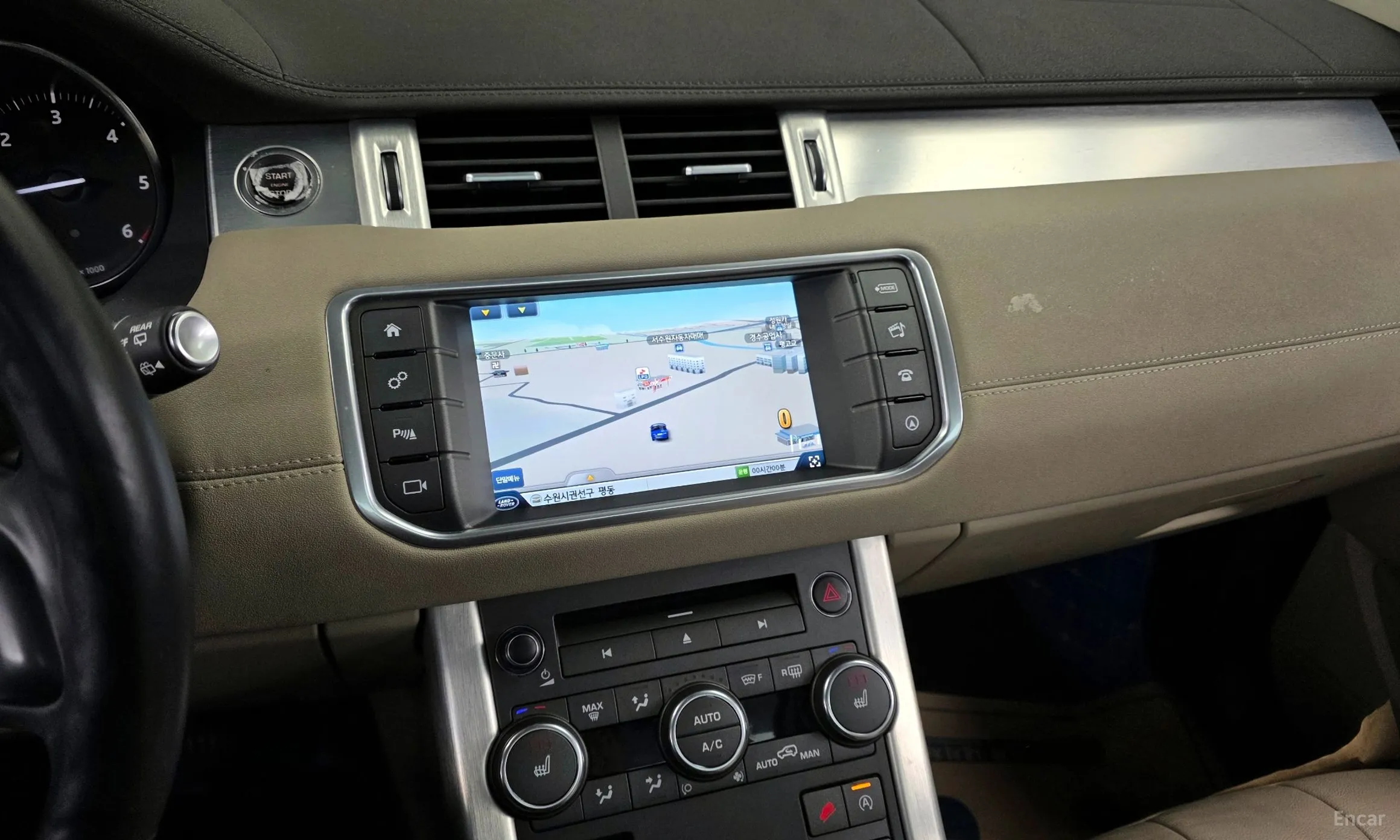 Land Rover Range Rover Evoque превью 14